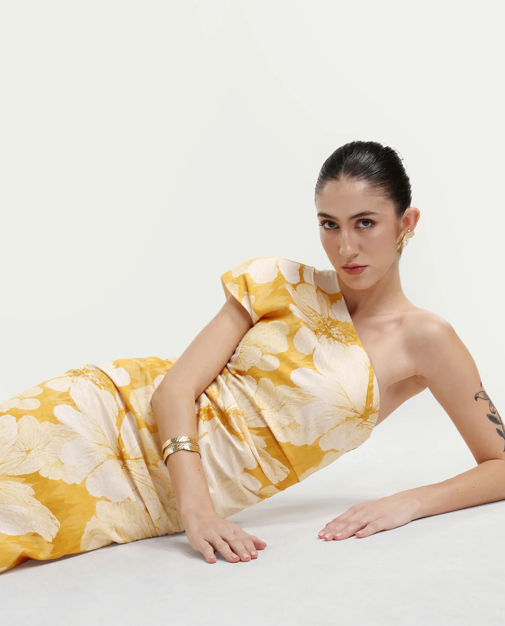 Rareism Women's Rusli Mustard Cotton One Shoulder Fitted Floral Print Dress - Image 2