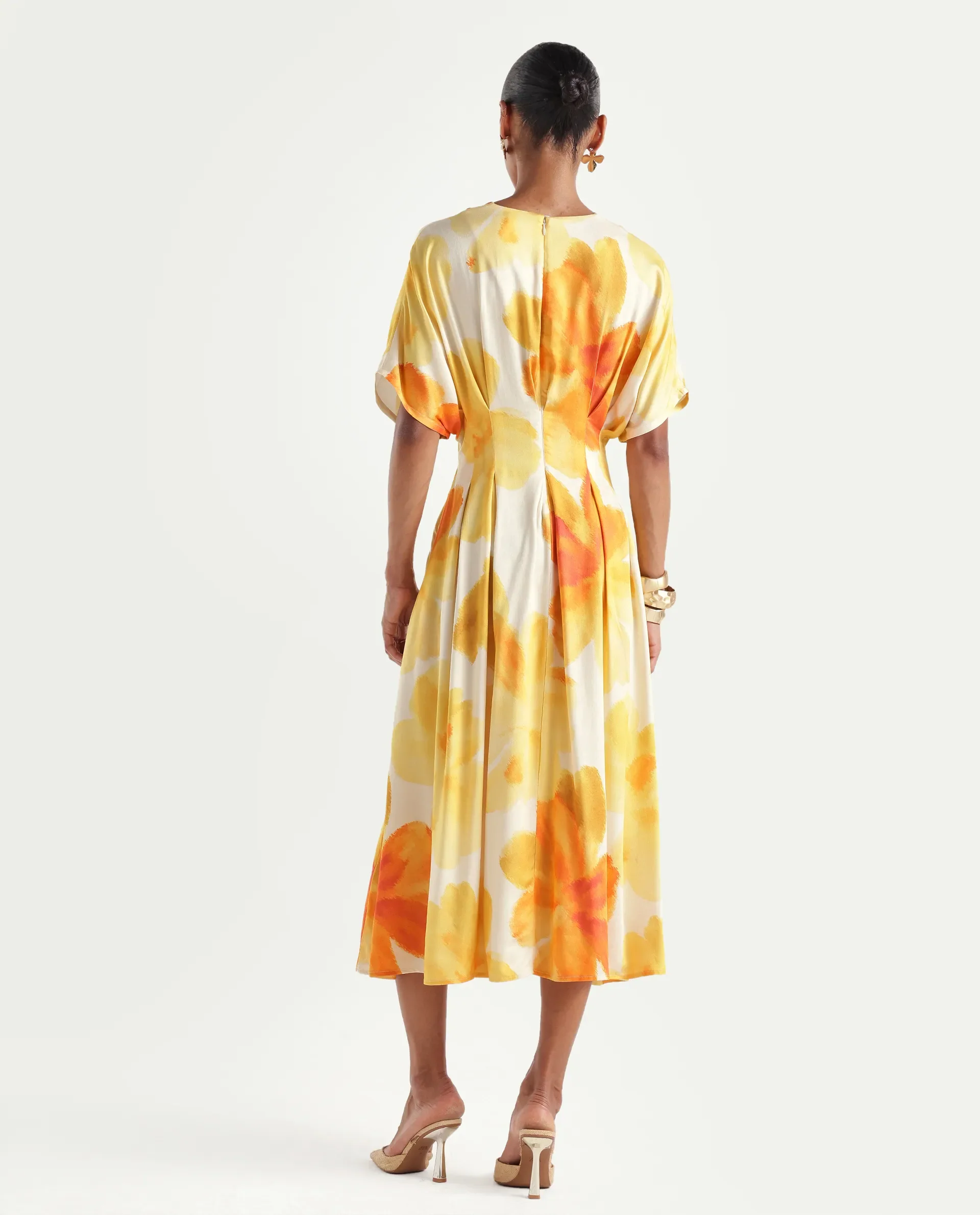 Rareism Women's Ruves Yellow Viscose V-Neck Fit And Flare Floral Print Dress - Image 7