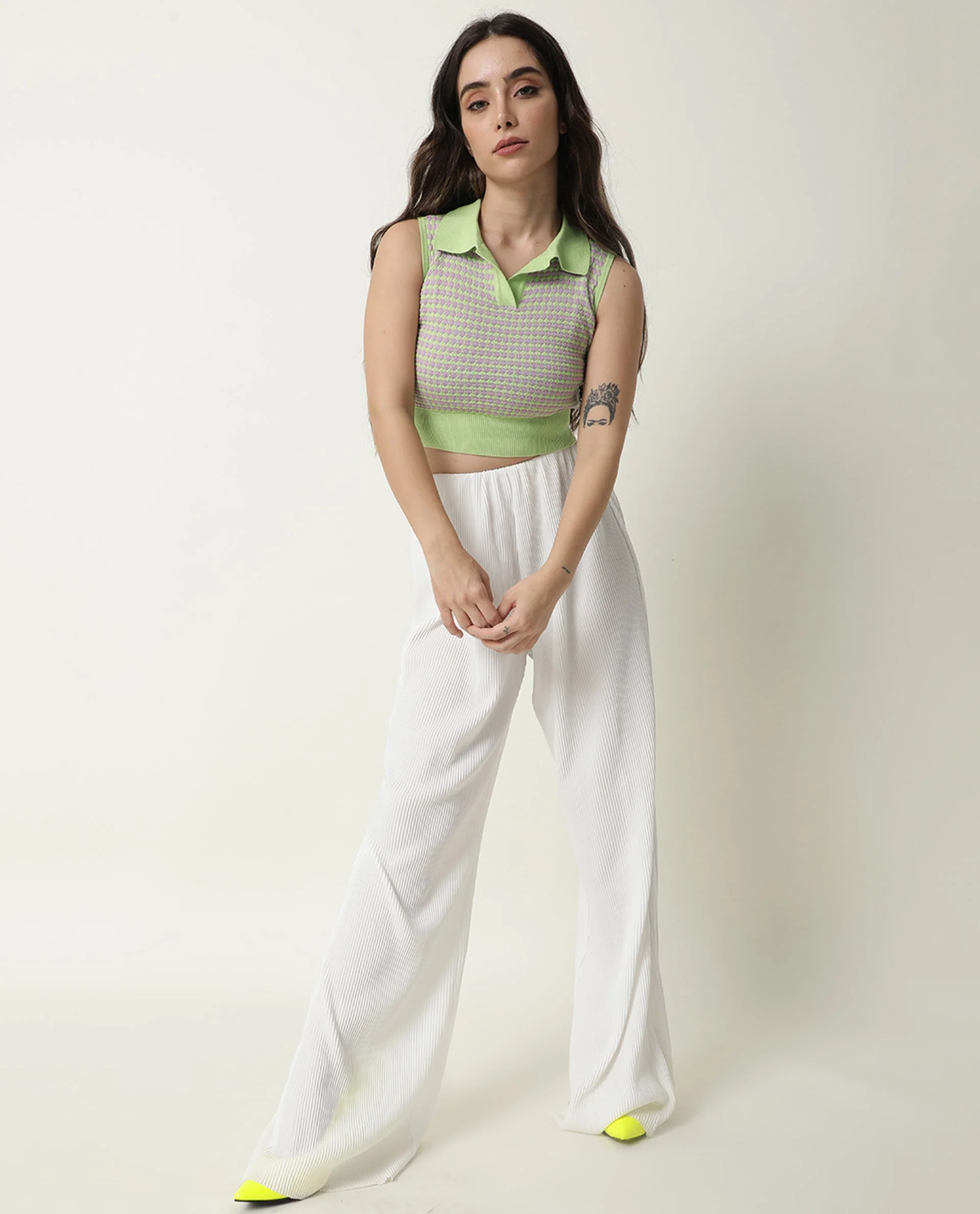 Rareism Women's Rylee Green Cotton Spread Collar Textured Sleeveless Crop Regular Fit Sweater - Image 2