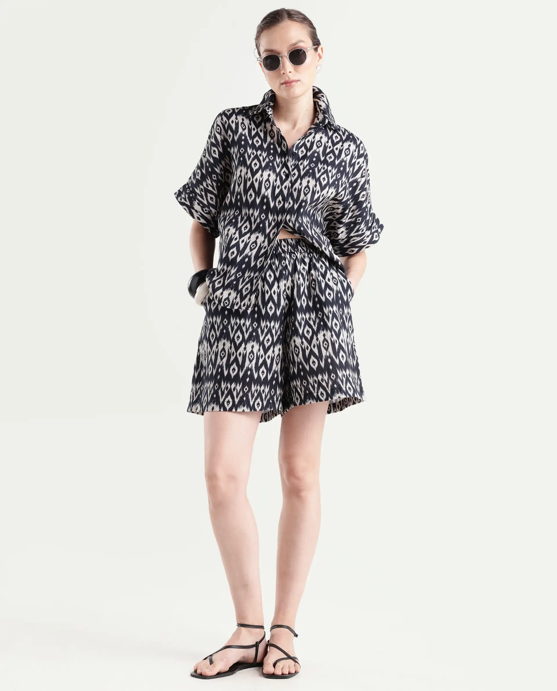 Rareism Women's Sabuto T Black Cotton Blend Drop Collar Geometric Print Boxy Fit Shirt - Image 2
