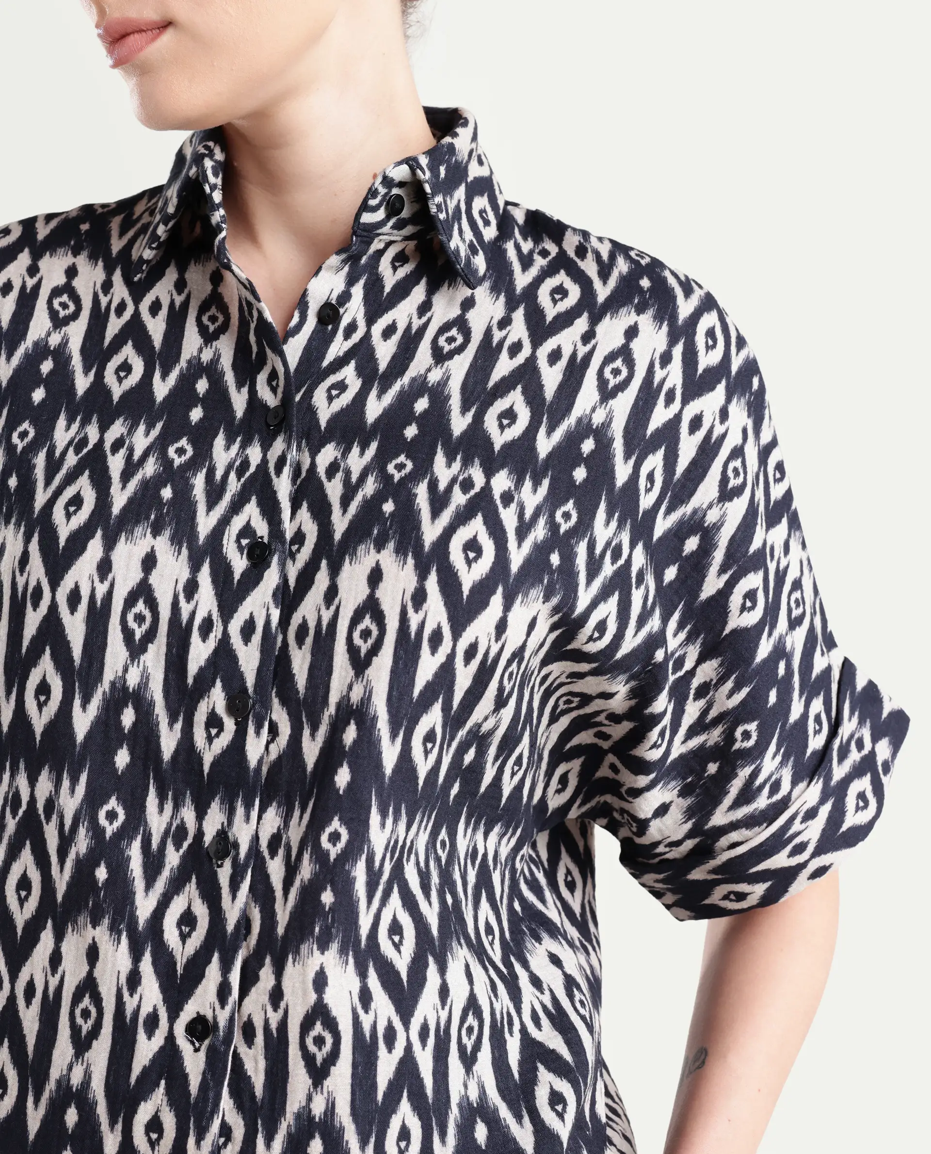 Rareism Women's Sabuto T Black Cotton Blend Drop Collar Geometric Print Boxy Fit Shirt - Image 4