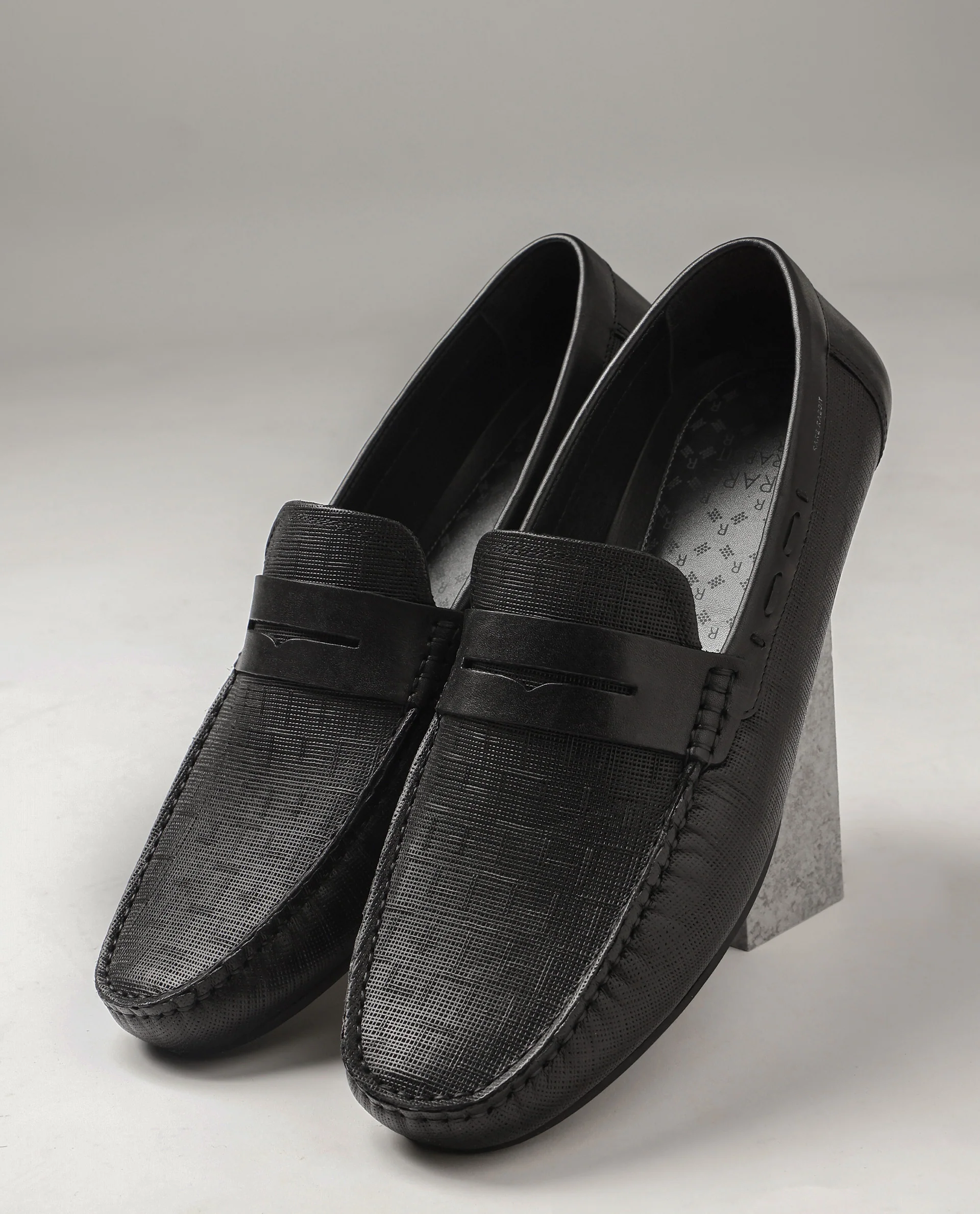 Rare Rabbit Men's Saffian Black Slip-On Textured Genuine Leather Driver Moccasin - Image 3
