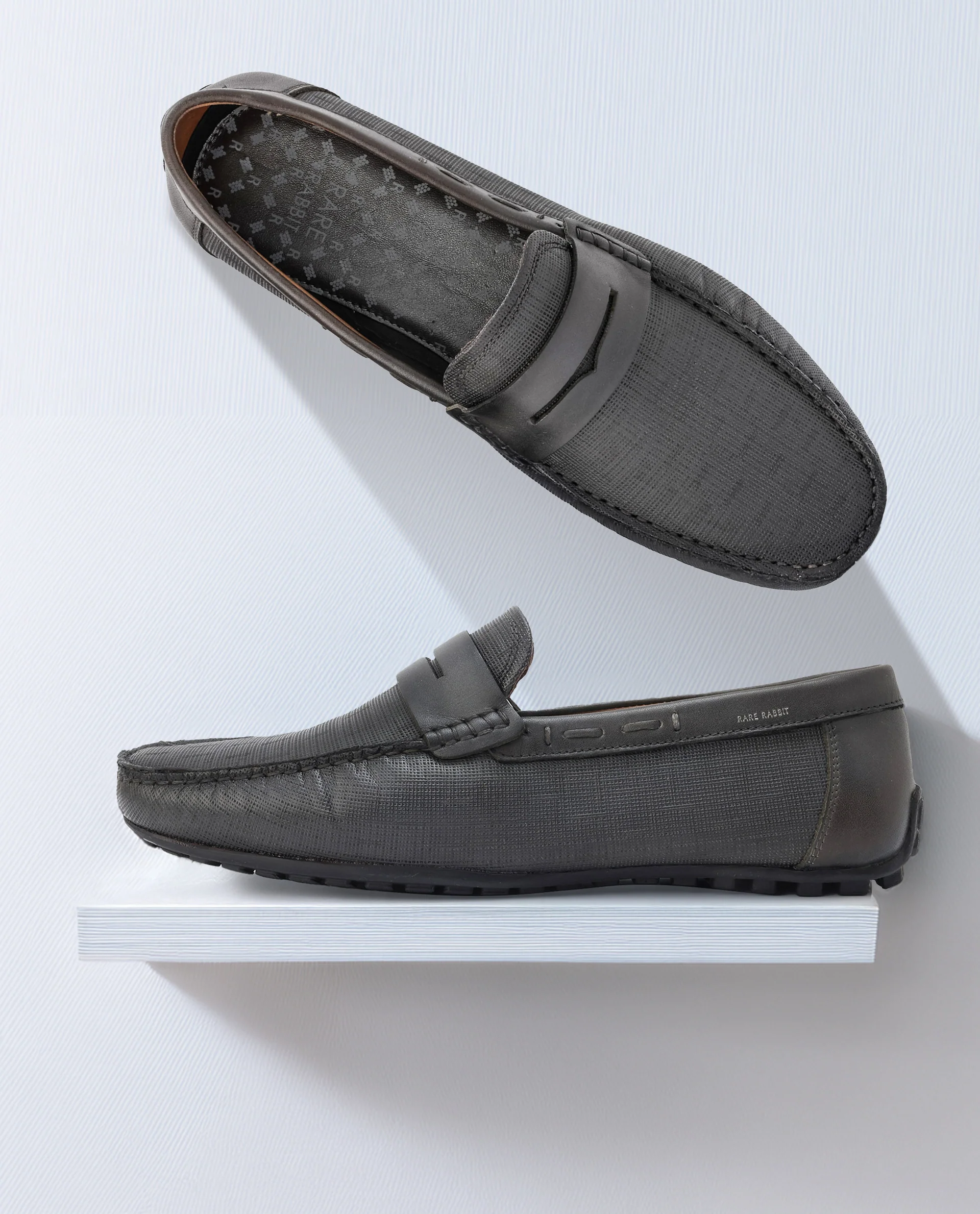 Rare Rabbit Men's Saffian Dark Olive Slip-On Textured Genuine Leather Driver Moccasin - Image 3