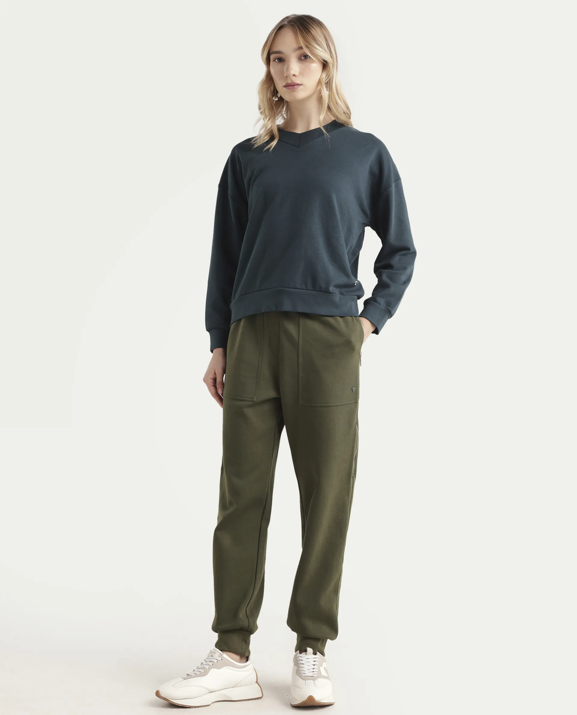 Rareism Women's Saints Olive Cotton Blend Plain Ankle Length Regular Fit Track Pant - Image 3