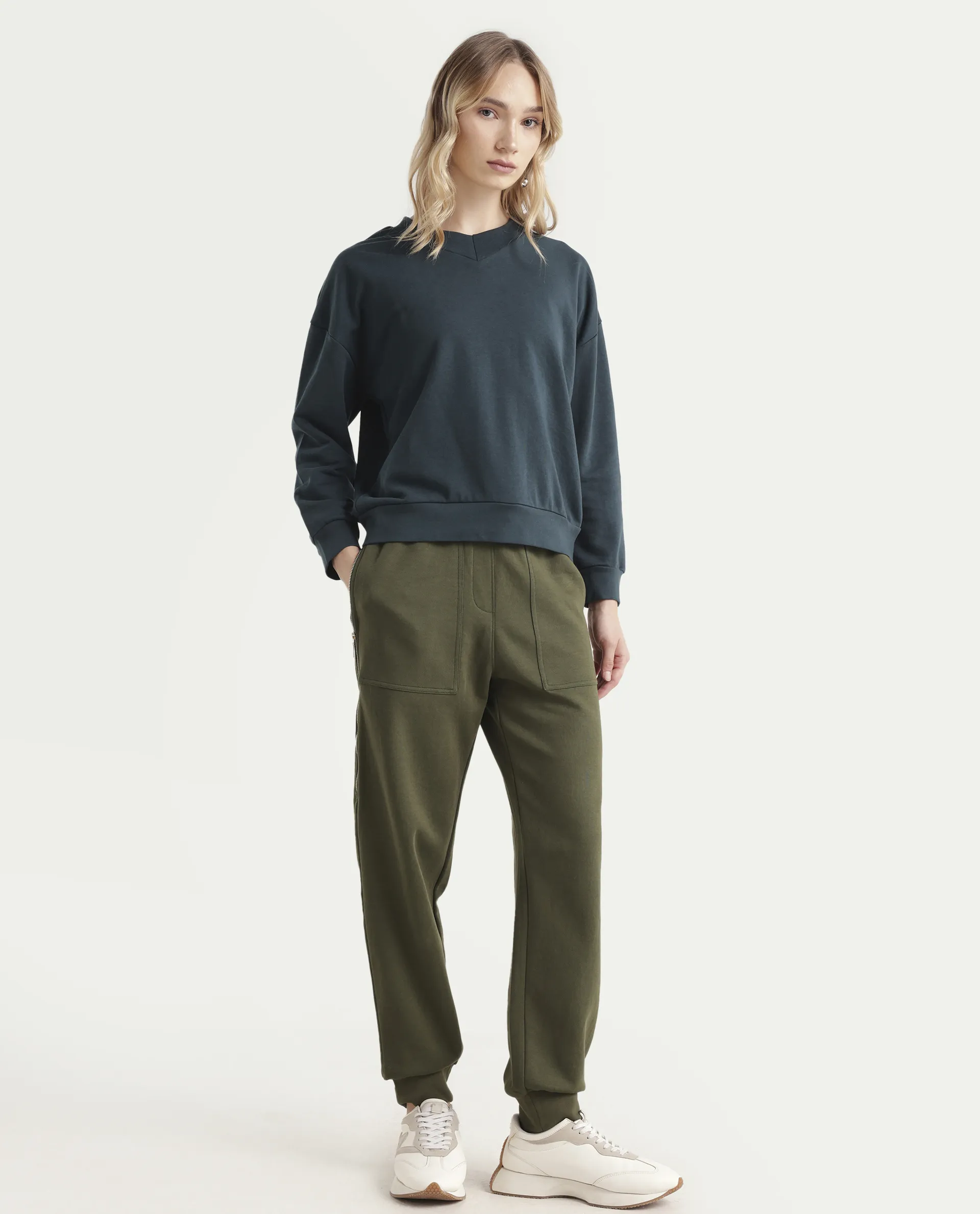 Rareism Women's Saints Olive Cotton Blend Plain Ankle Length Regular Fit Track Pant - Image 6