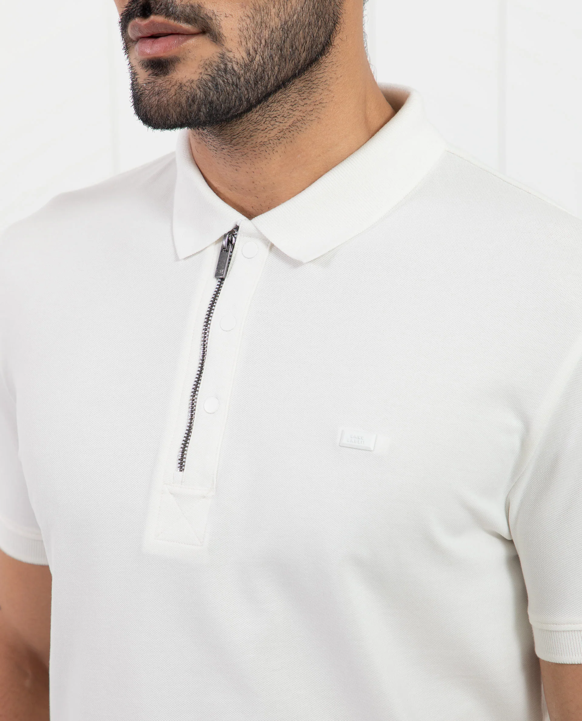Rare Rabbit Men's Saliso Off White Cotton Plain Regular Fit Half Sleeve Polo - Image 2