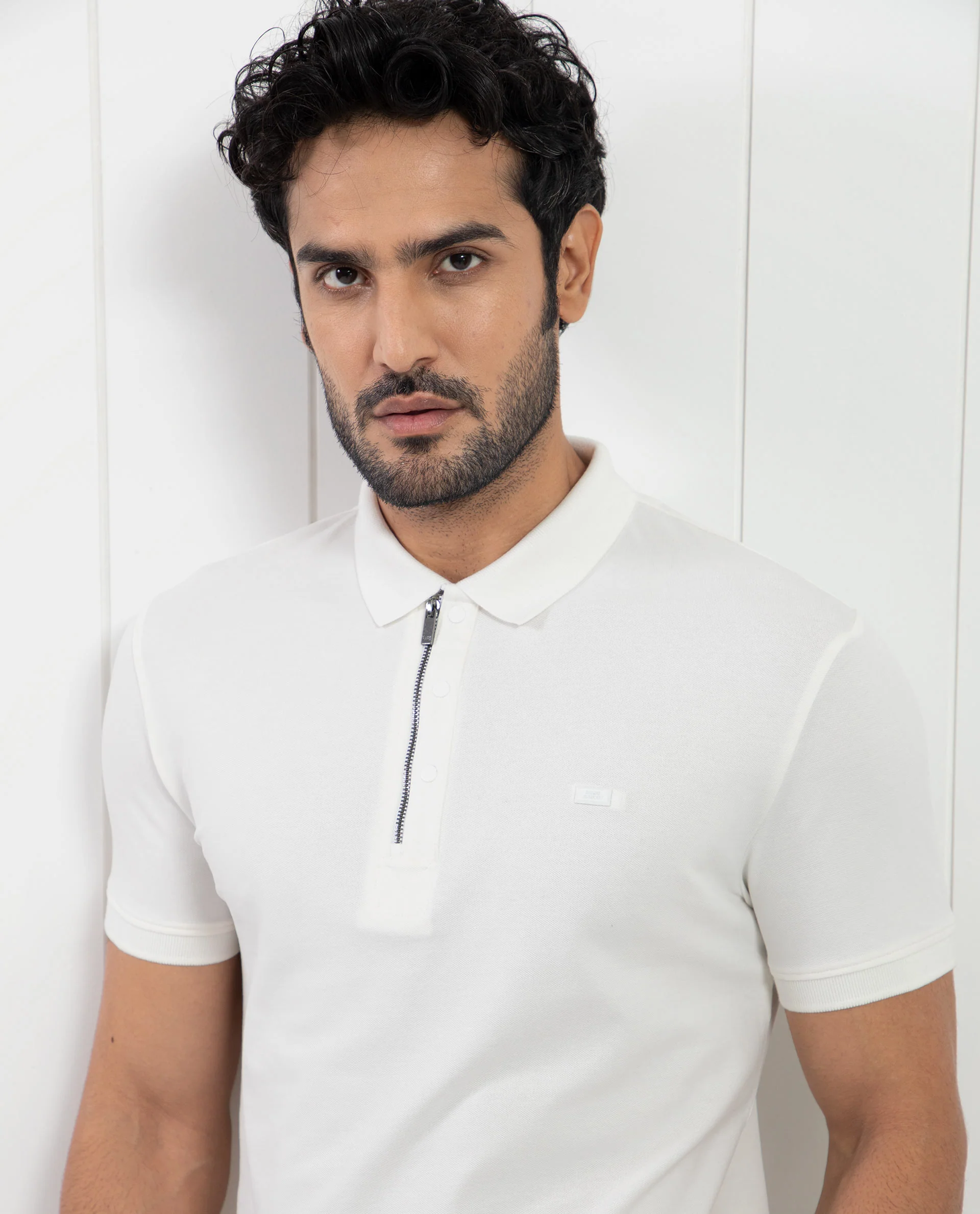 Rare Rabbit Men's Saliso Off White Cotton Plain Regular Fit Half Sleeve Polo - Image 3