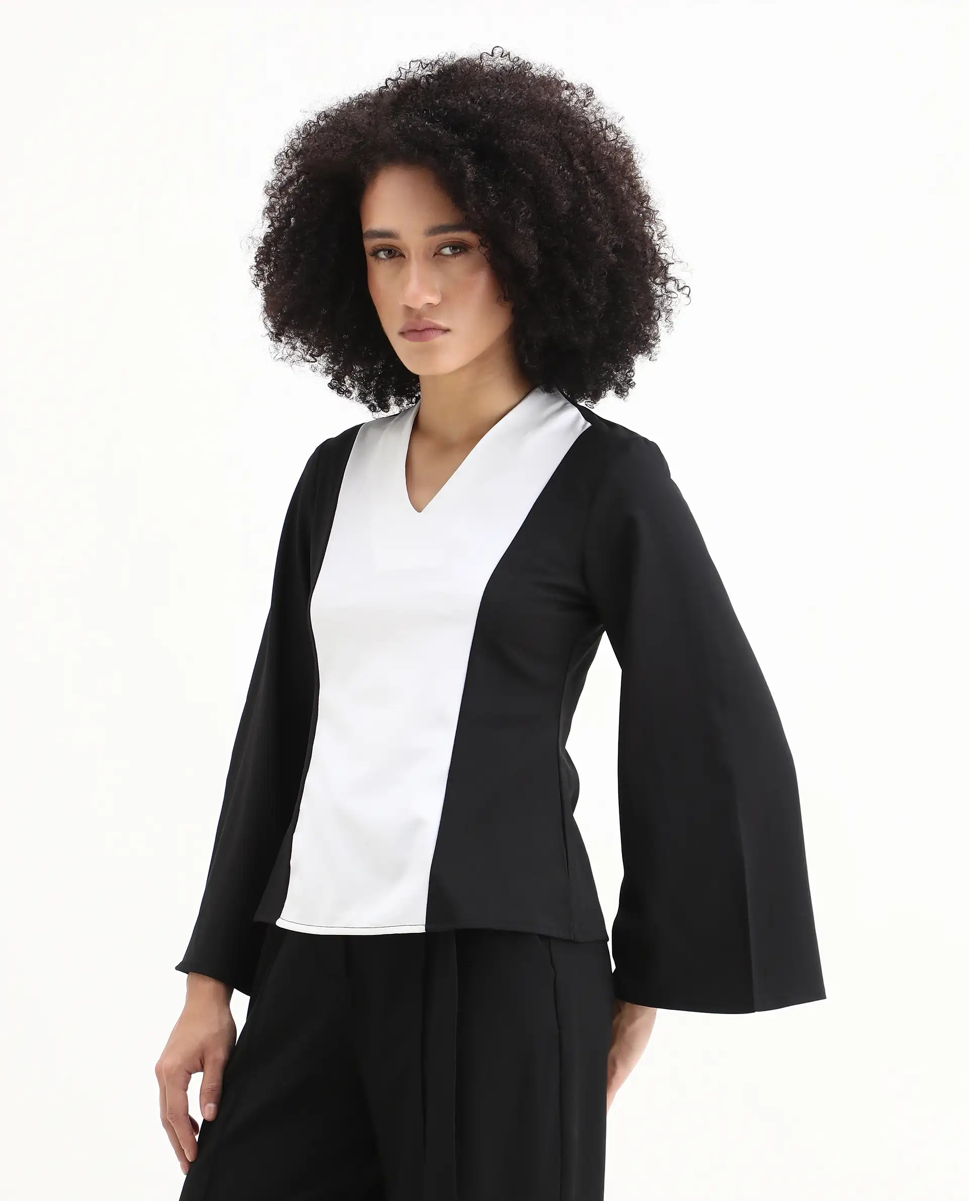 Rareism Women's Sanchiyi Black Twill V-Neck Color Block Regular Fitted Top - Image 5