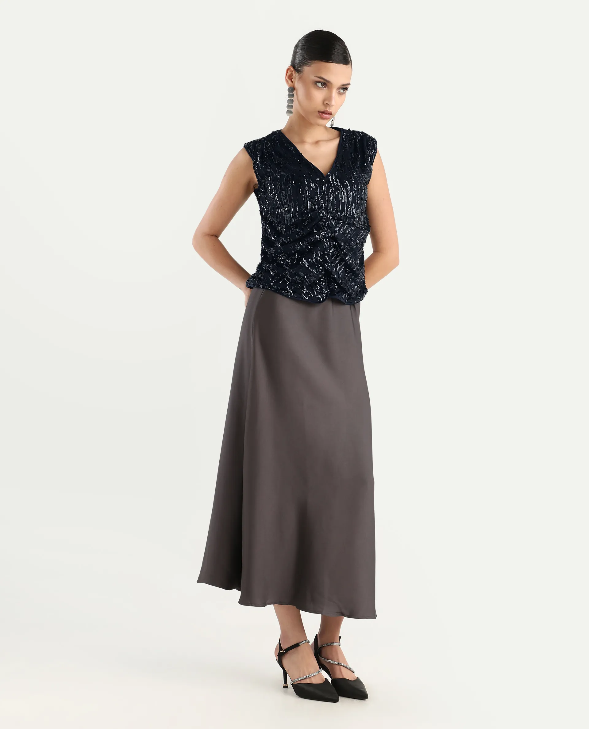 Rareism Women's Saot Metallic Navy Knit V-Neck Plain Sleeveless Regular Fitted Top - Image 2