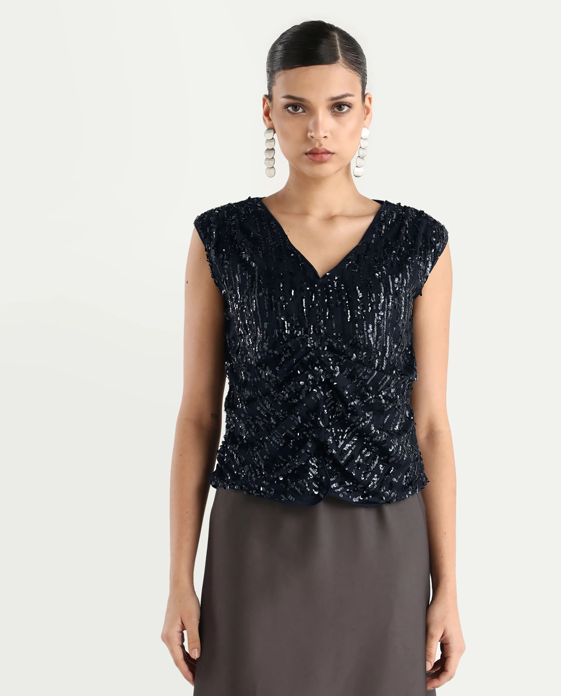 Rareism Women's Saot Metallic Navy Knit V-Neck Plain Sleeveless Regular Fitted Top - Image 3
