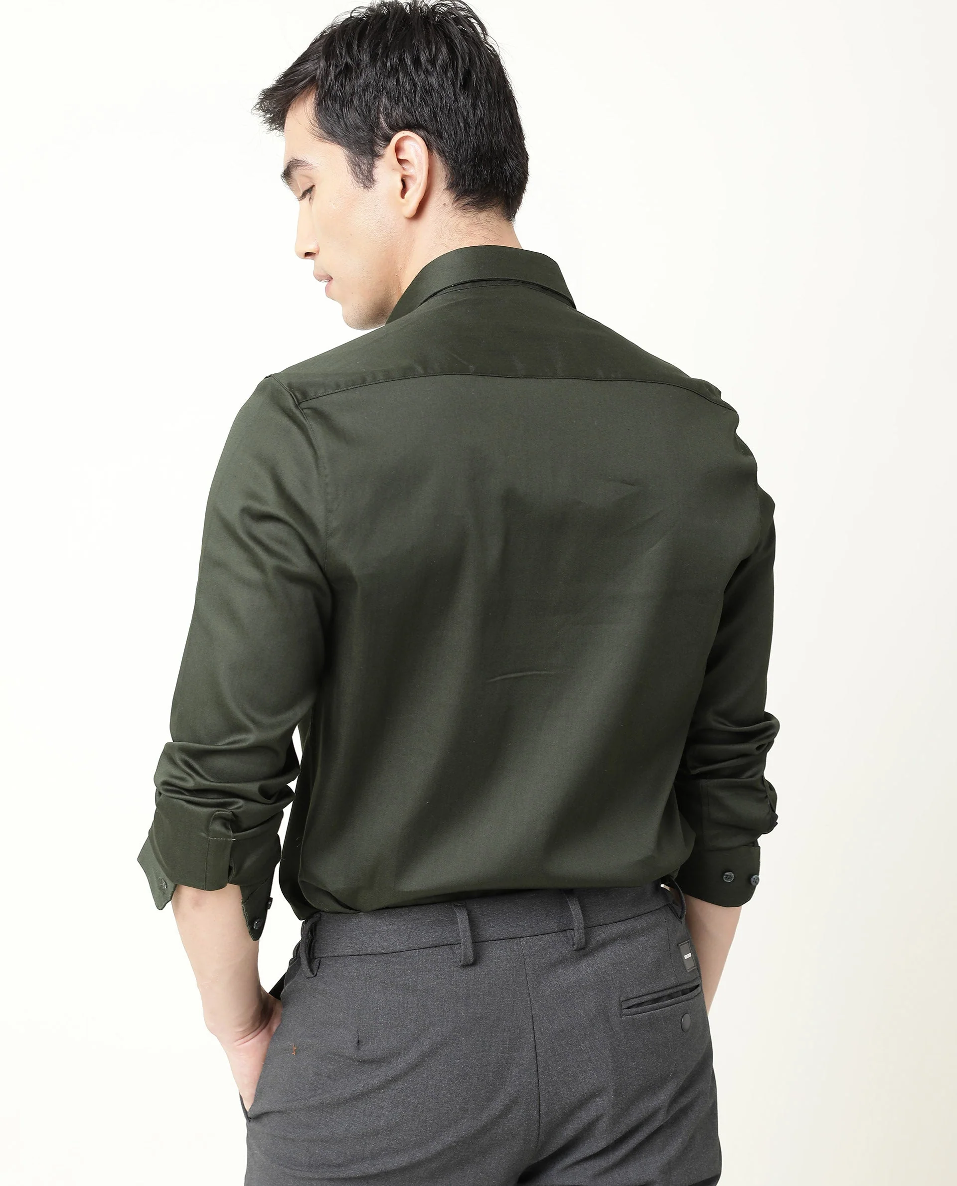 Rare Rabbit Men's Satin Green Plain Regular Fit Full Sleeve Spread Collar Shirt - Image 3