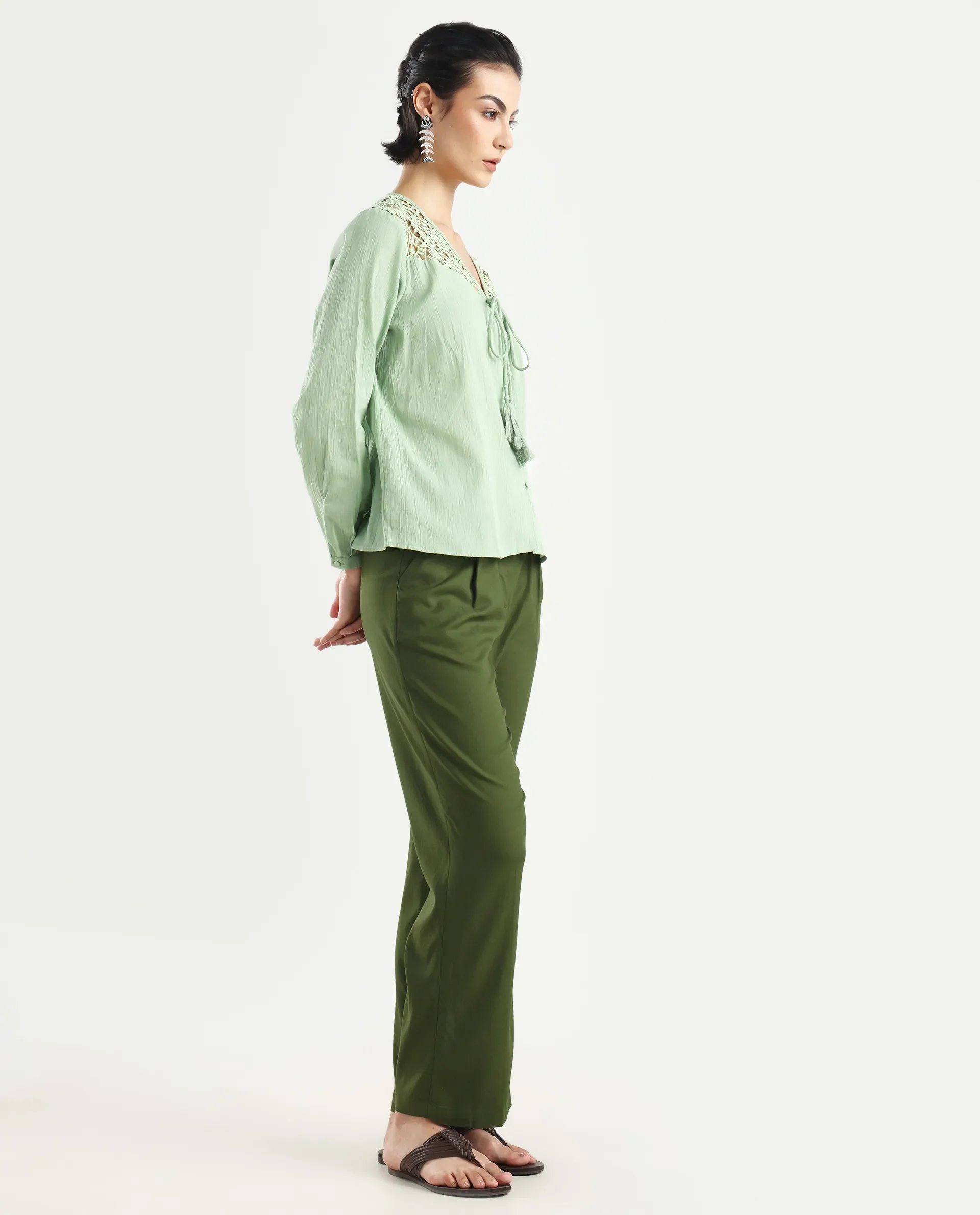 Rareism Women's Seanpo Olive Polyester Plain Ankle Length Wide Trouser - Image 6