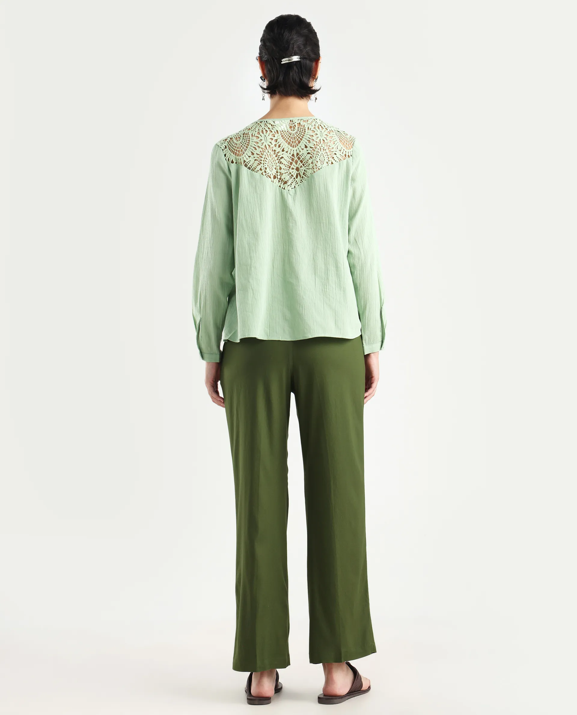 Rareism Women's Seanpo Olive Polyester Plain Ankle Length Wide Trouser - Image 7