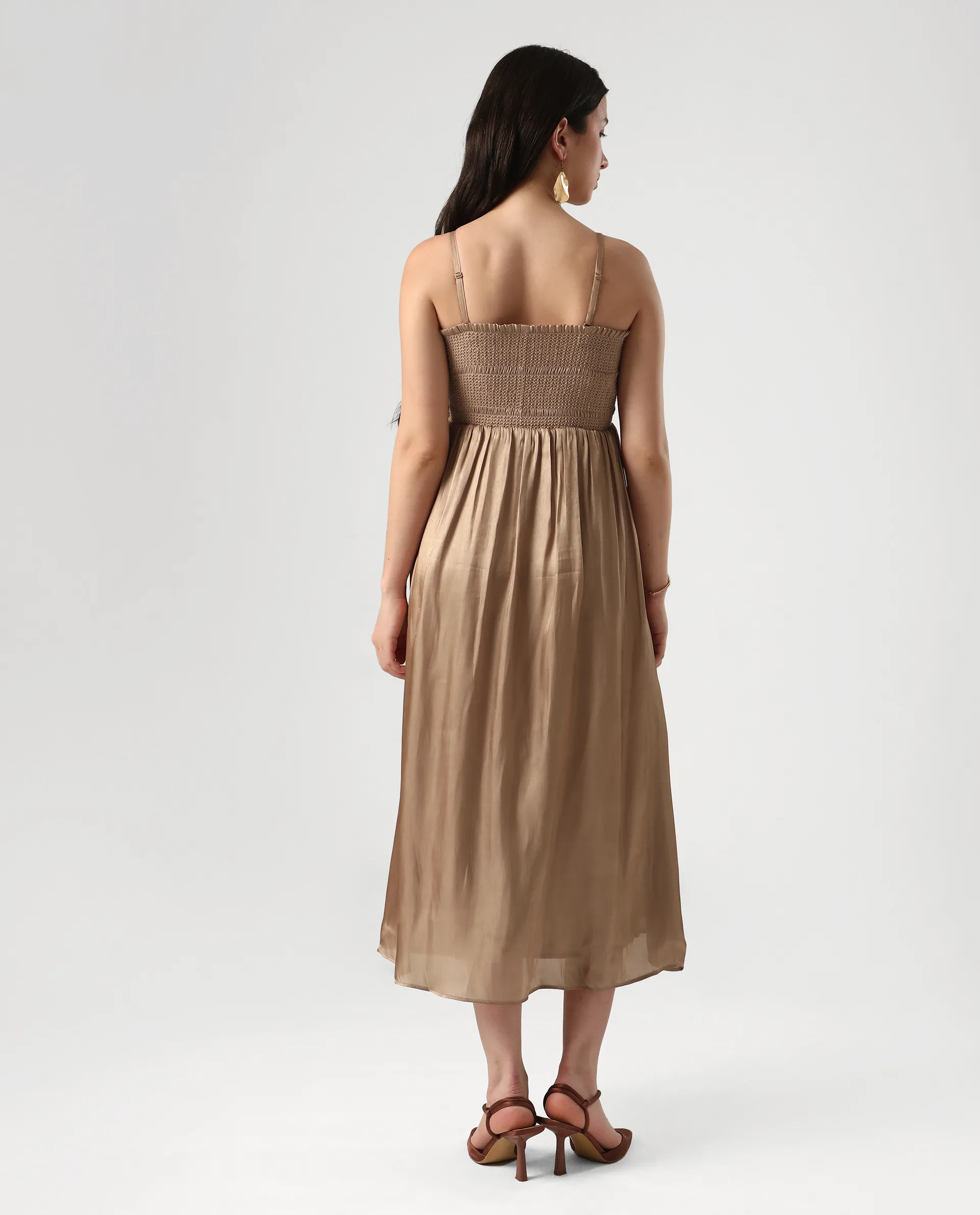 Rareism Women's Sem Gold Polyester Off Shoulder Plain Sleeveless Midi Fit And Flare Dress - Image 8