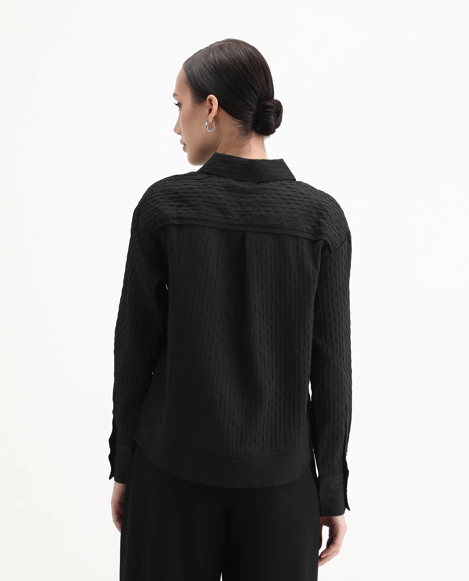 Rareism Women's Semsu Black Textured Spread Collar Plain Cuffed Sleeve Regular Fit Shirt - Image 7