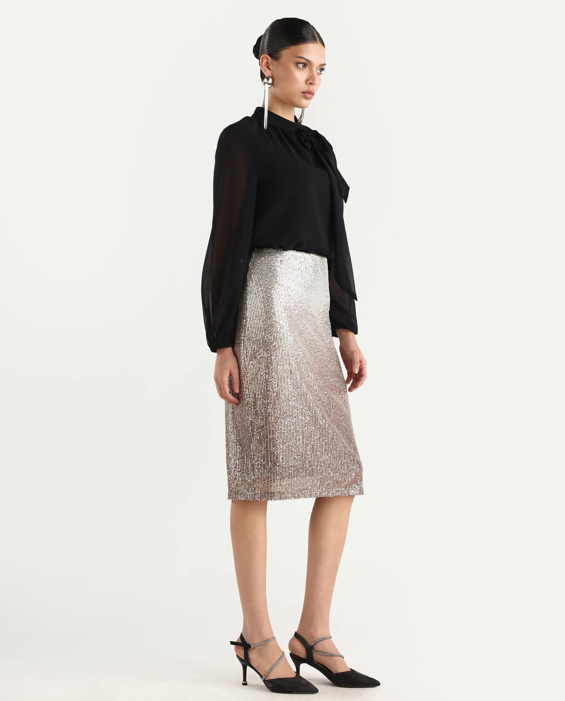 Rareism Women's Seoul Metallic Gold Plain Knee Length Fitted Skirt - Image 7