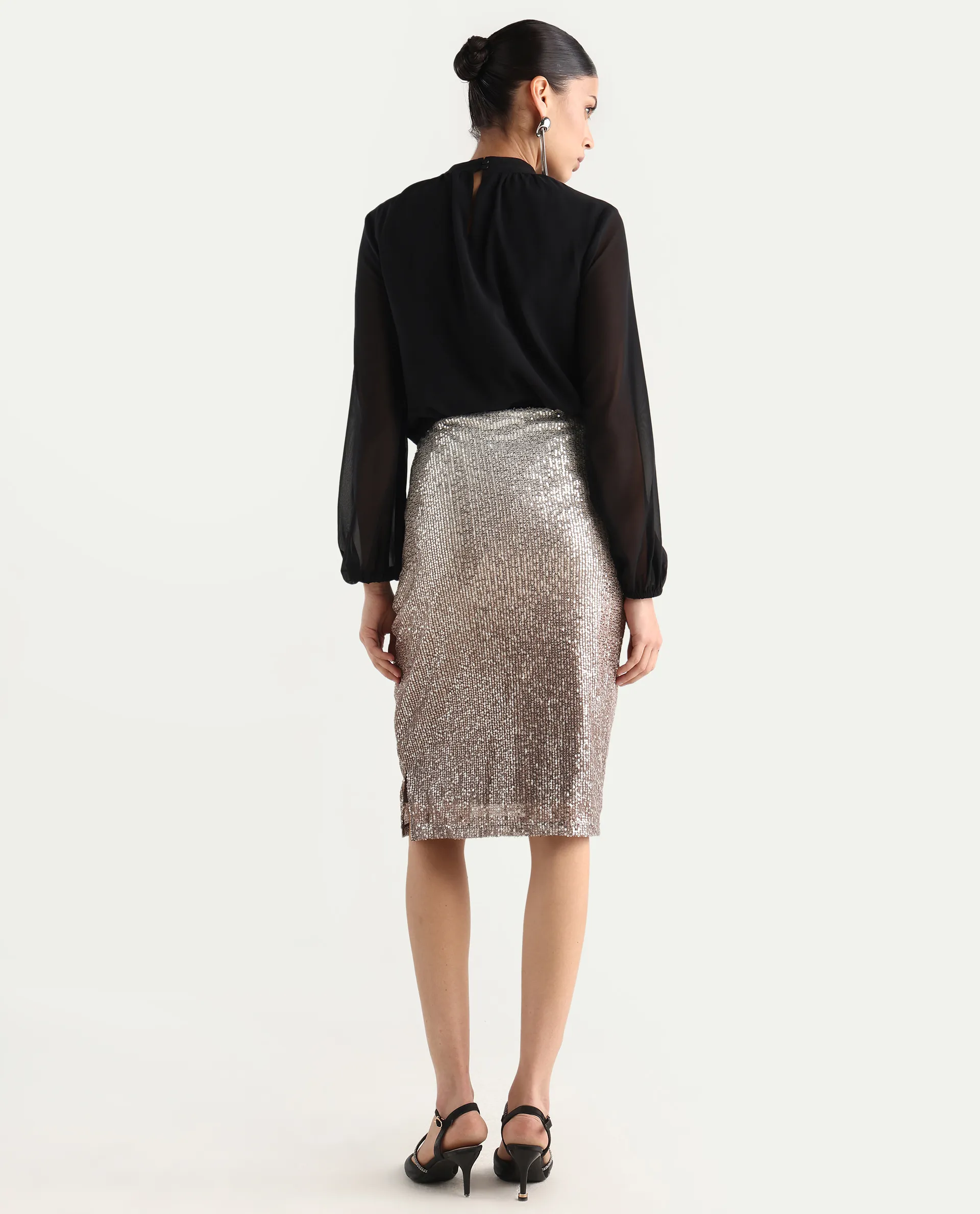 Rareism Women's Seoul Metallic Gold Plain Knee Length Fitted Skirt - Image 9