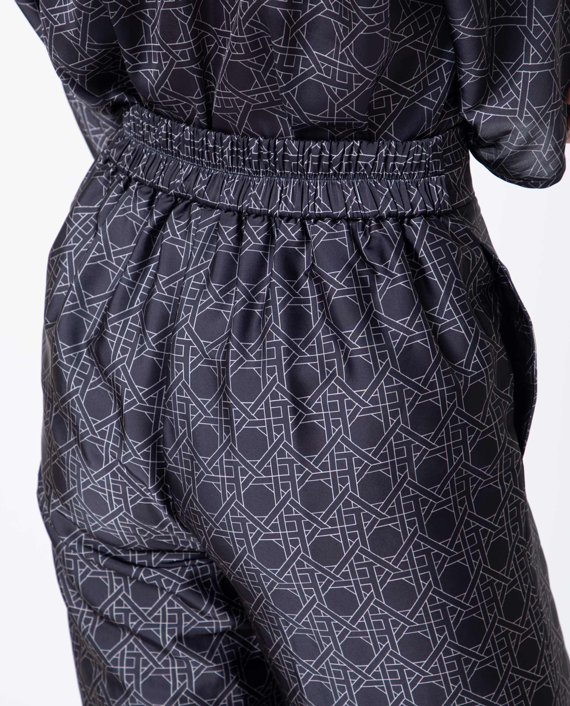 Rareism Women's Sepiat Dark Black Polyester Geometric Print Ankle Length Relaxed Fit Trouser - Image 10