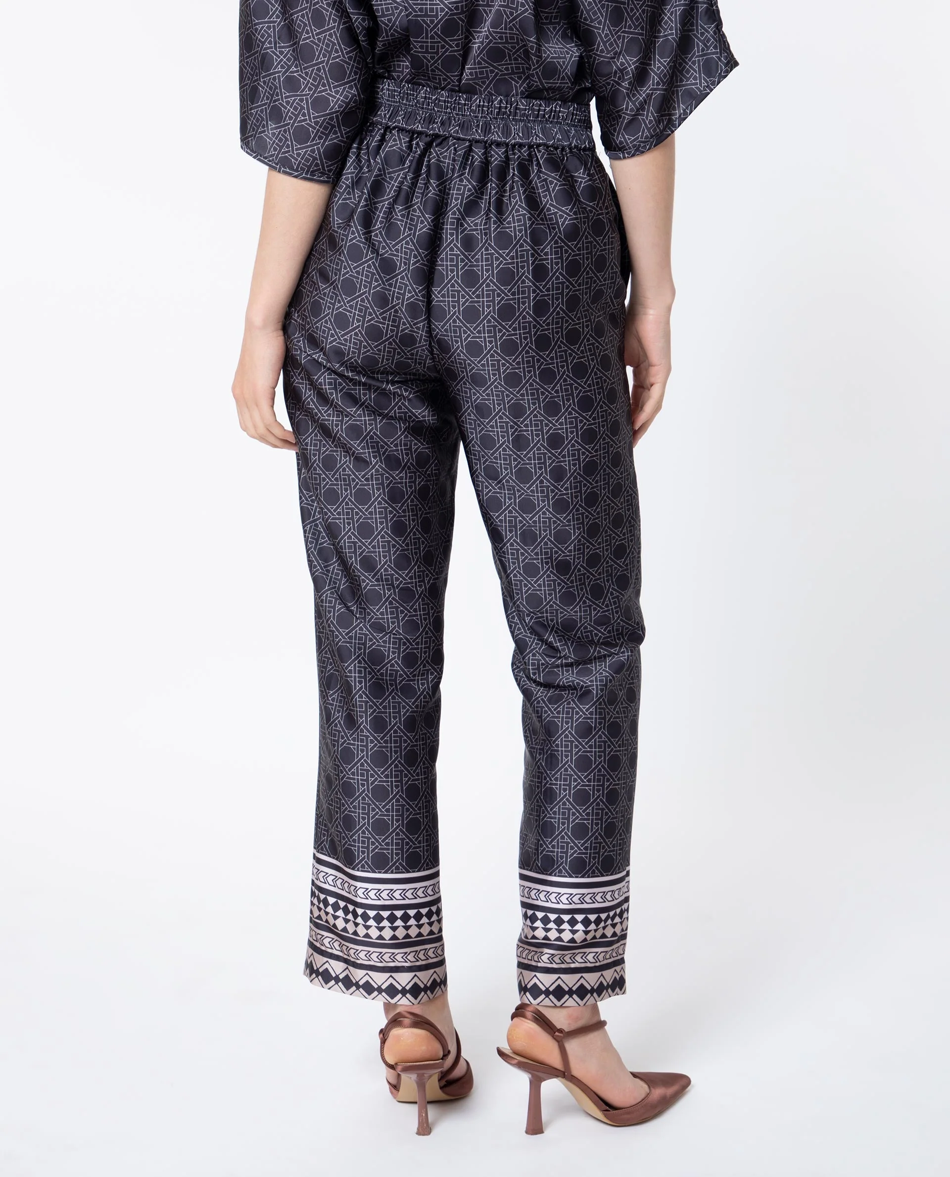 Rareism Women's Sepiat Dark Black Polyester Geometric Print Ankle Length Relaxed Fit Trouser - Image 11