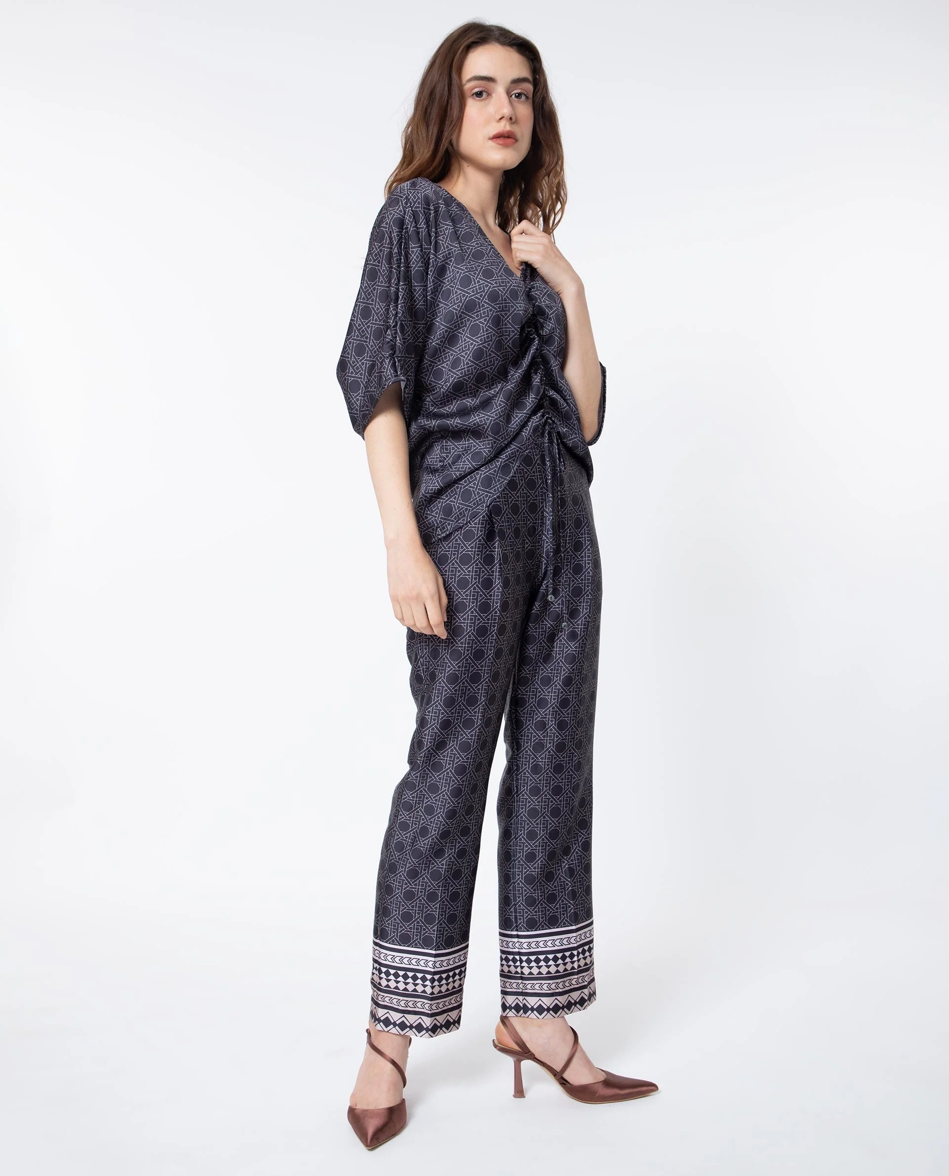 Rareism Women's Sepiat Dark Black Polyester Geometric Print Ankle Length Relaxed Fit Trouser - Image 8