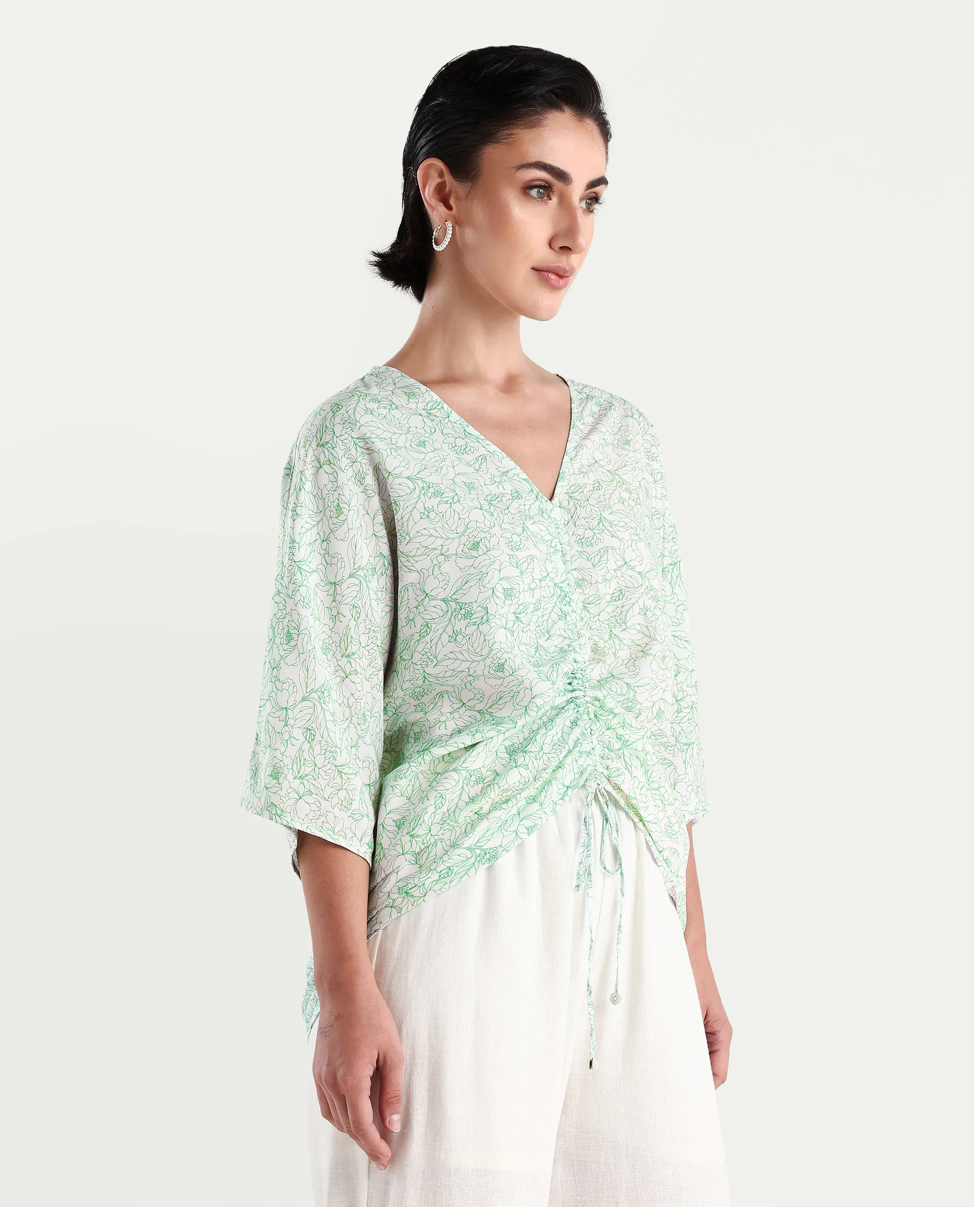 Rareism Women's Sepio-T Light Green Viscose V-Neck Floral Print Extended Sleeves Relaxed Fit Top - Image 7