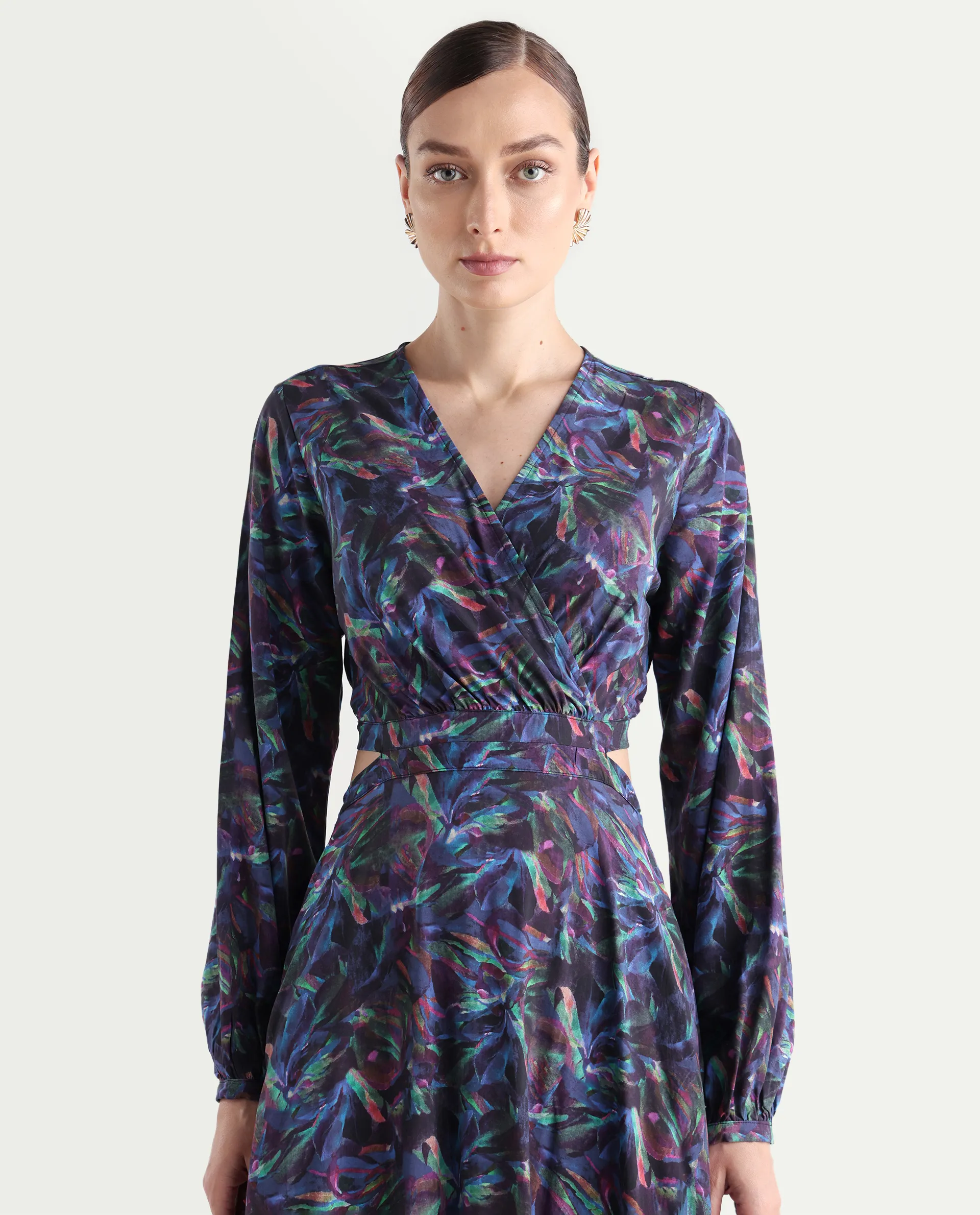 Rareism Women's Seppo Dark Multi Viscose Overlap Neck Abstract Print Bishop Sleeve Maxi Fit And Flare Dress - Image 4