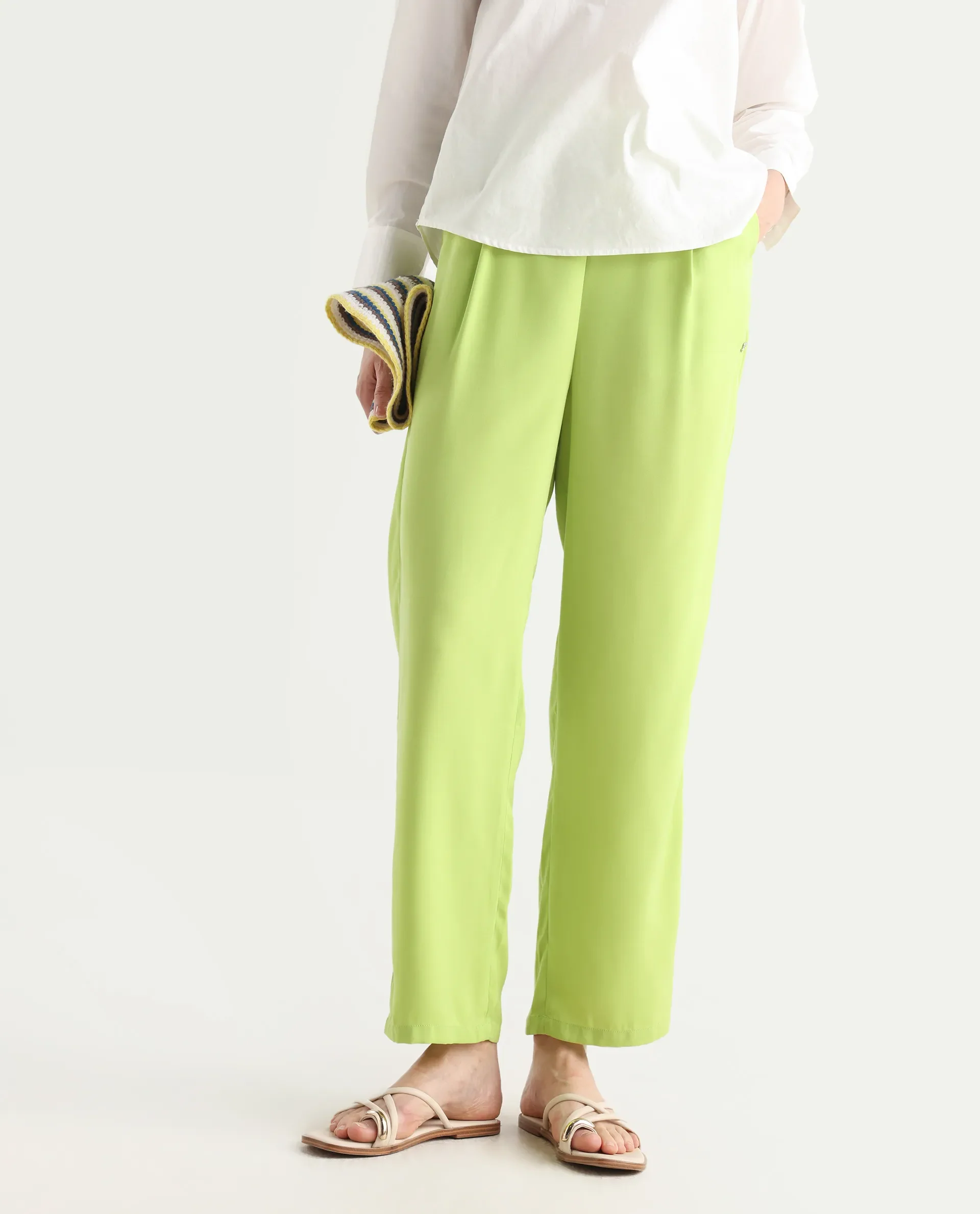 Rareism Women's Serbay-B Green Polyester Plain Ankle Length Straight Fit Trouser - Image 2