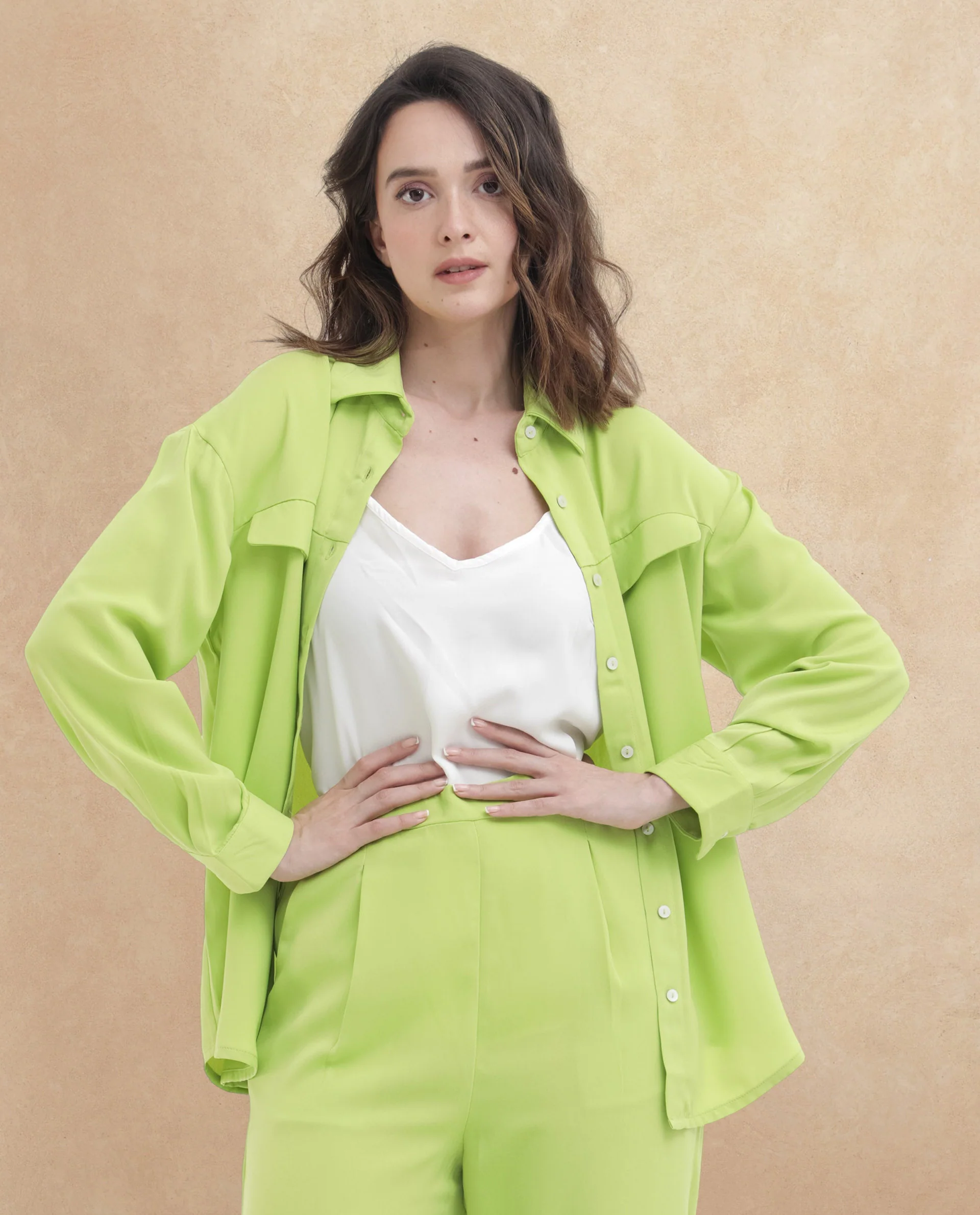 Rareism Women's Sergey-T Green Polyester Drop Collar Plain Cuffed Sleeve Regular Fit Top