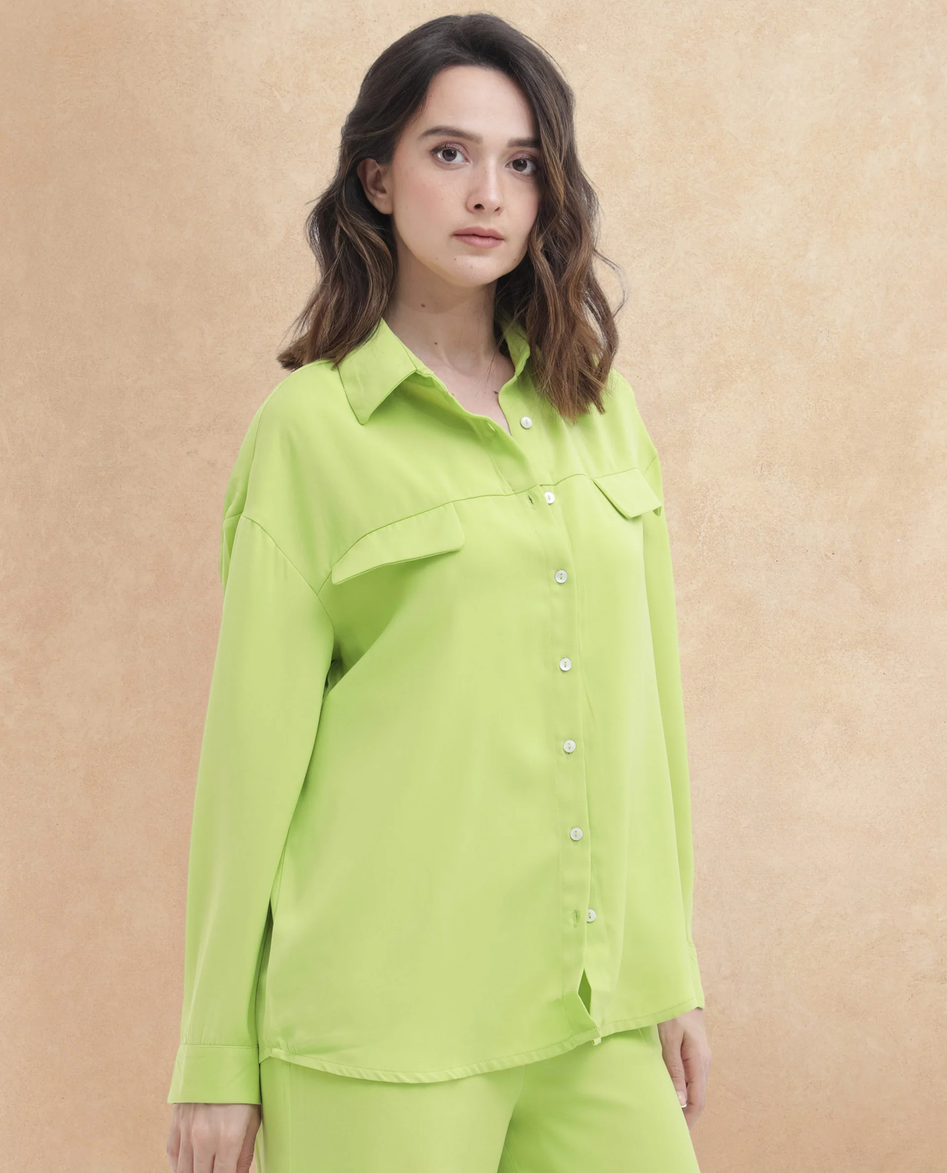 Rareism Women's Sergey-T Green Polyester Drop Collar Plain Cuffed Sleeve Regular Fit Top - Image 5