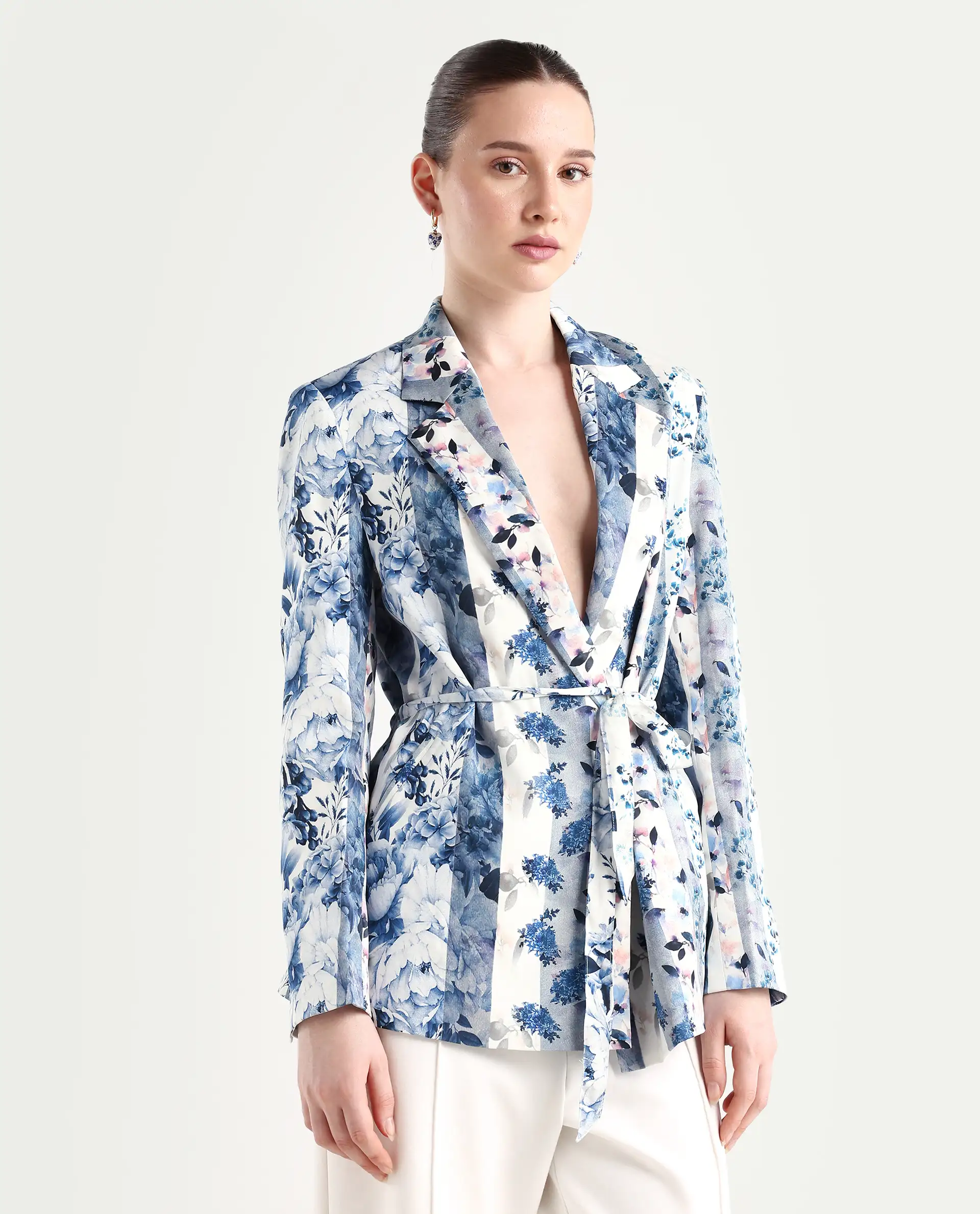 Rareism Women's Shabella Blue Polyester Lapel Neck Floral Print Tailored Blazer - Image 6