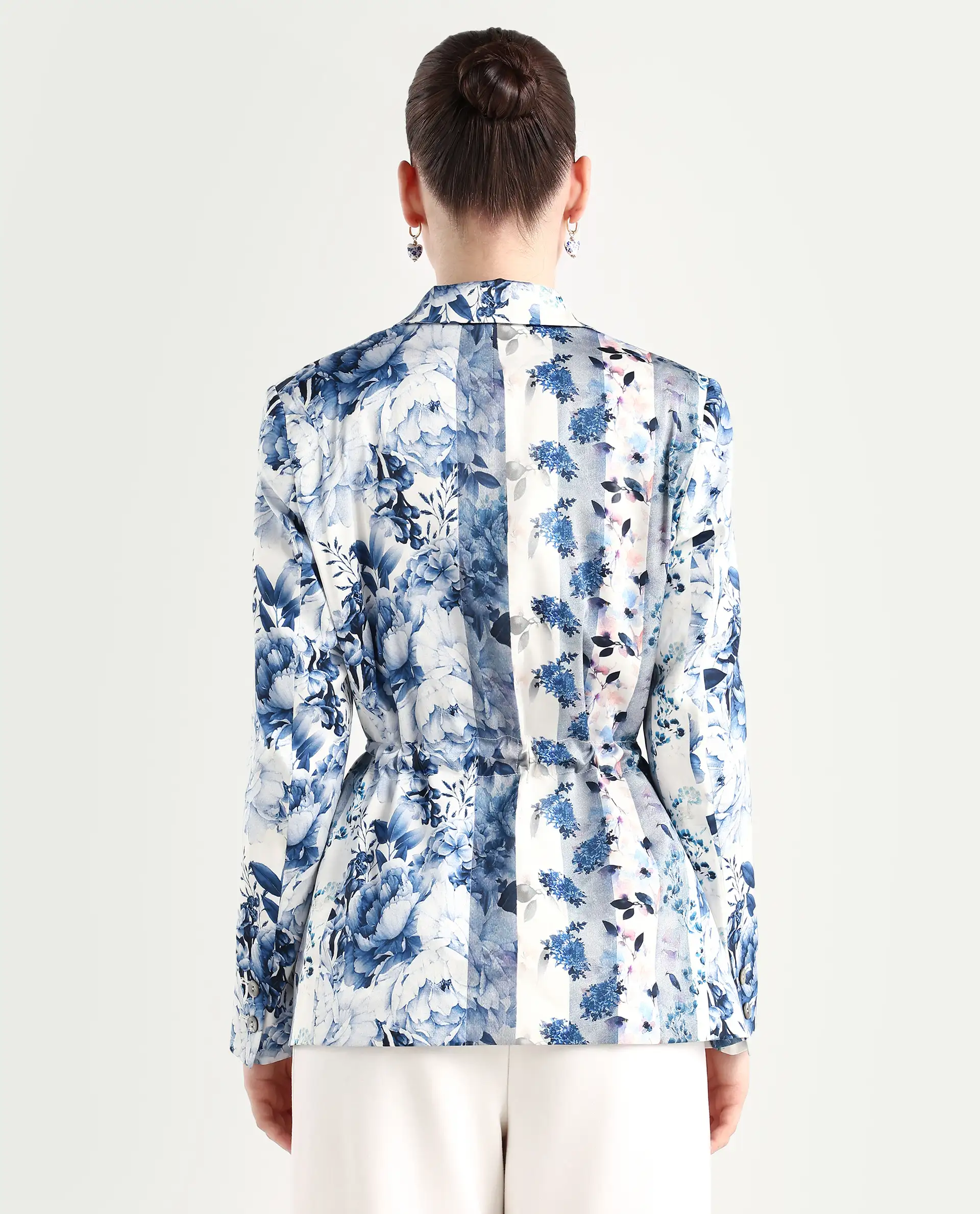 Rareism Women's Shabella Blue Polyester Lapel Neck Floral Print Tailored Blazer - Image 7