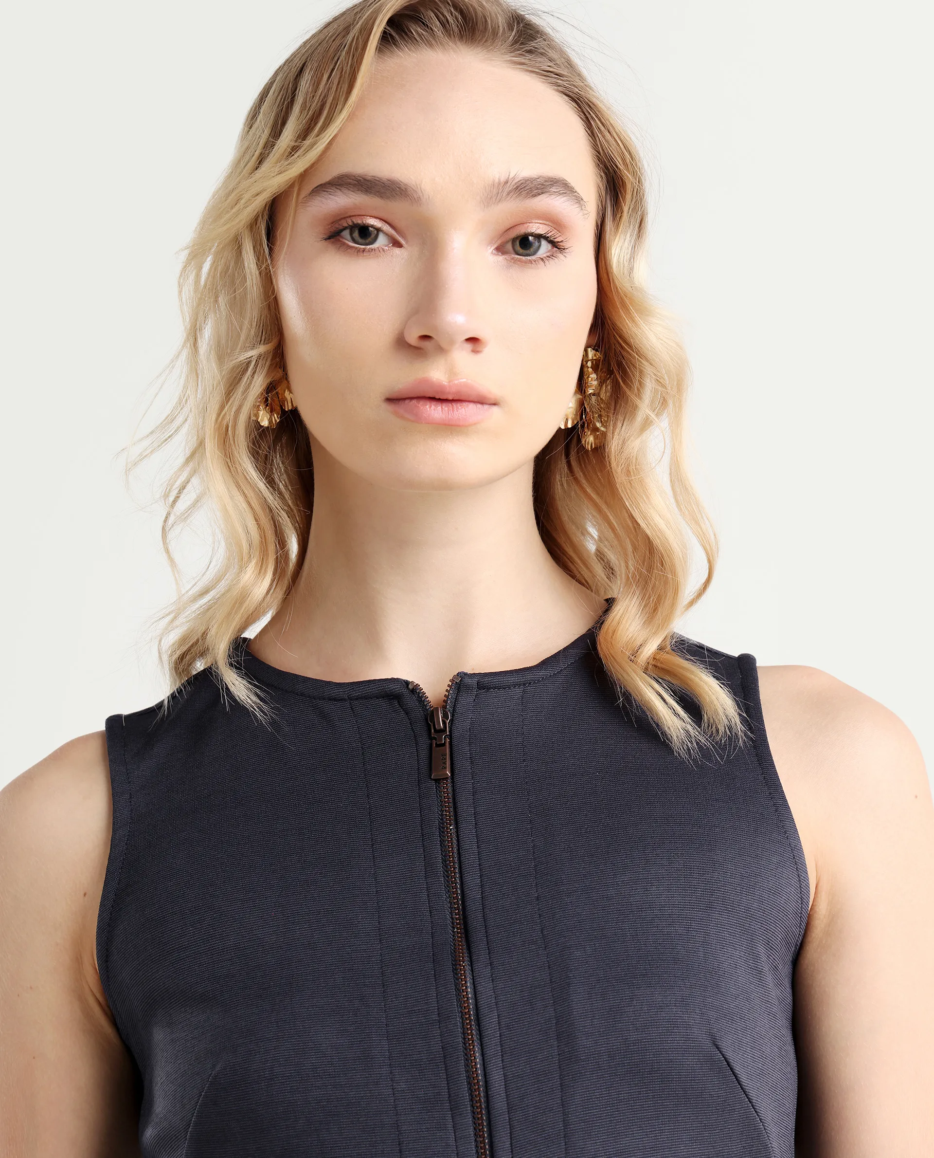 Rareism Women's Shoko Dark Blue Polyester Crew Neck Plain Sleeveless Midi A-Line Dress - Image 4