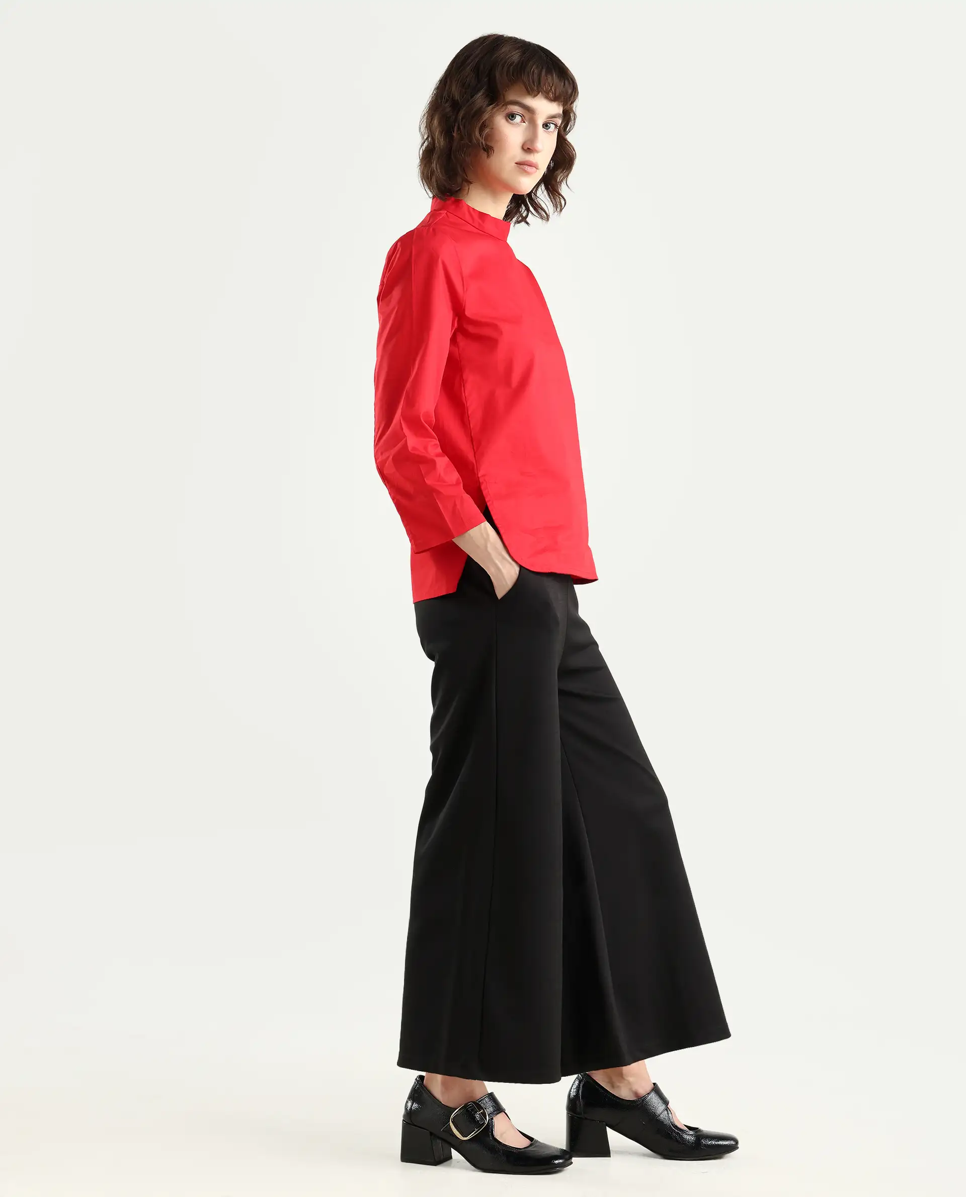 Rareism Women's Shoyo Black Polyester Plain Midi Flared Trouser - Image 6