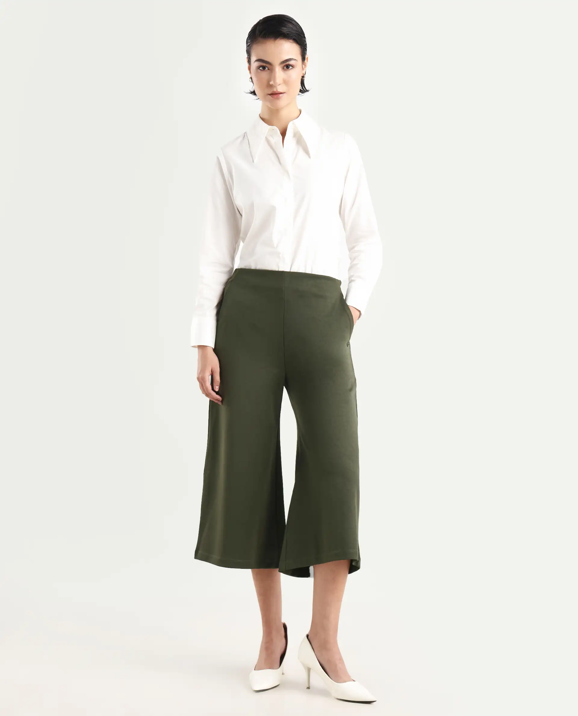 Rareism Women's Shoyo Dark Green Polyester Plain Midi Flared Trouser - Image 3