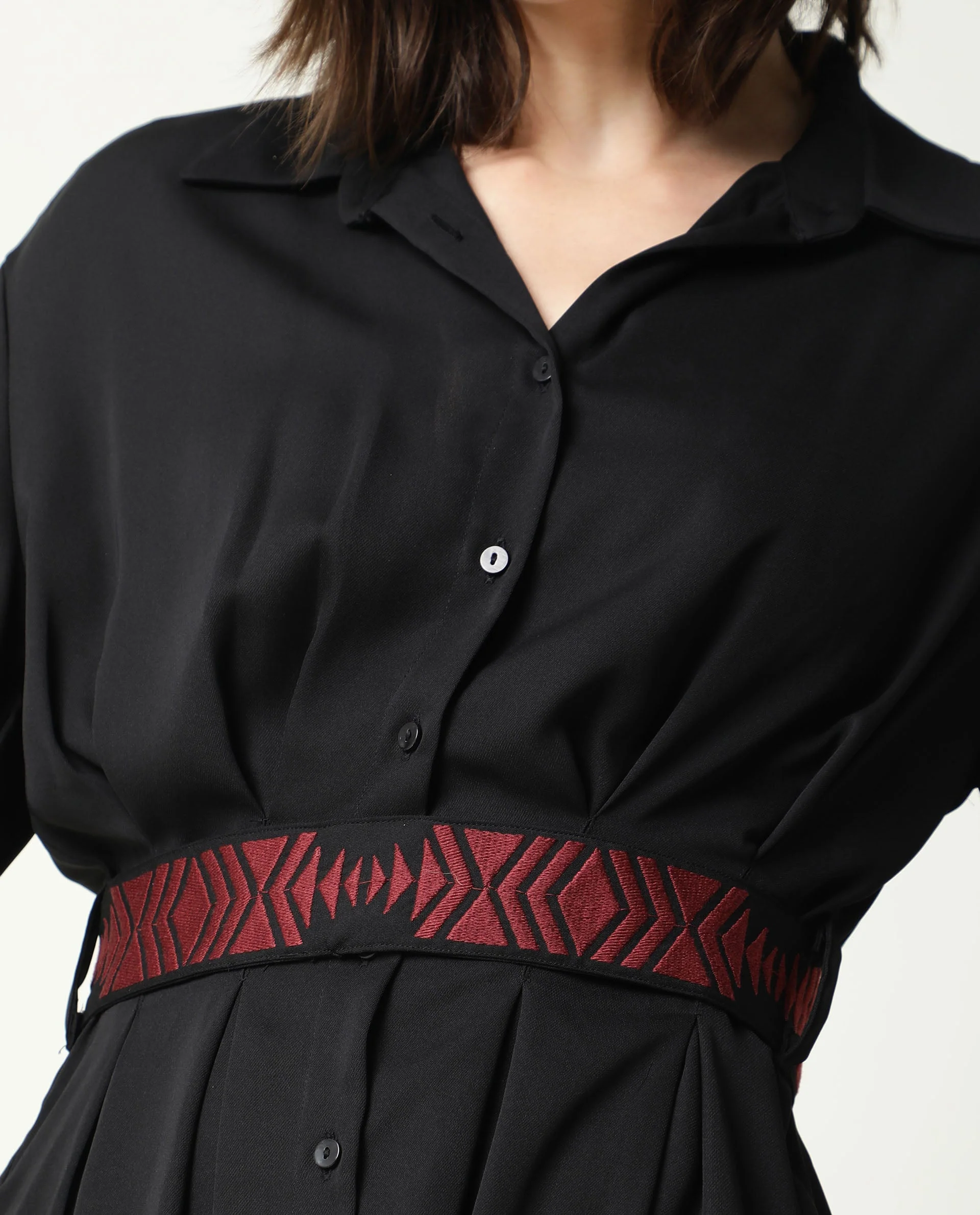 Rareism Women's Shroff Black Polyester Spread Collar Plain Midi Relaxed Fit Dress - Image 3