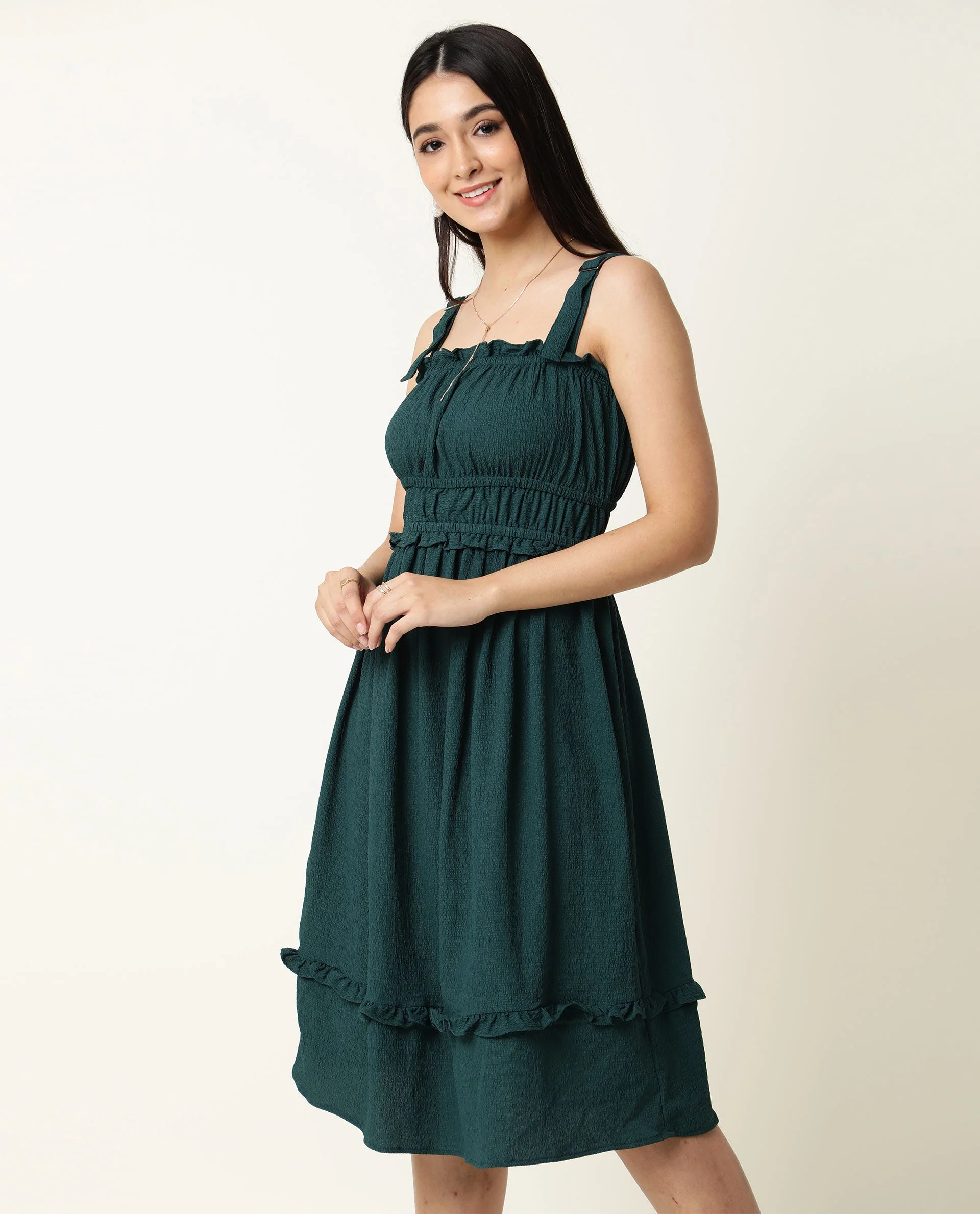 Rareism Women's Sickle Green Tube Neck Plain Sleeveless Knee Length Regular Fit Dress
