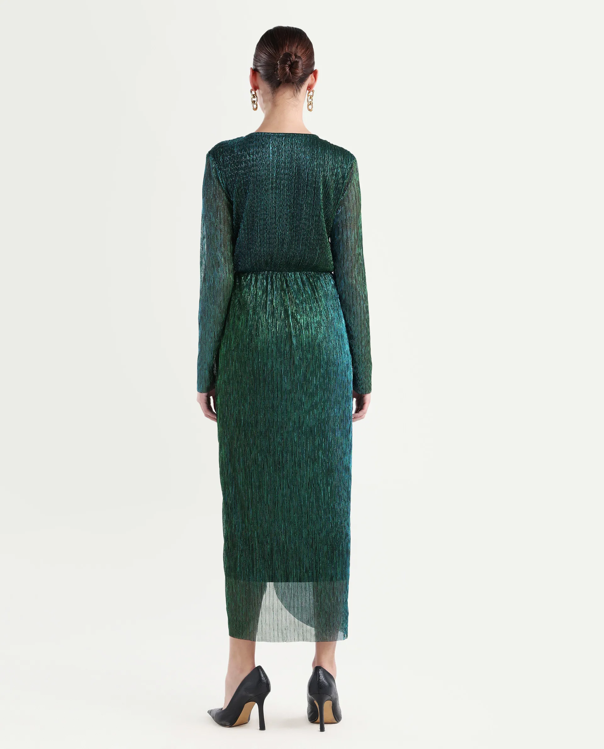 Rareism Women's Siga Metalic Green Polyester Blend V-Neck Shimmer Maxi Dress - Image 7