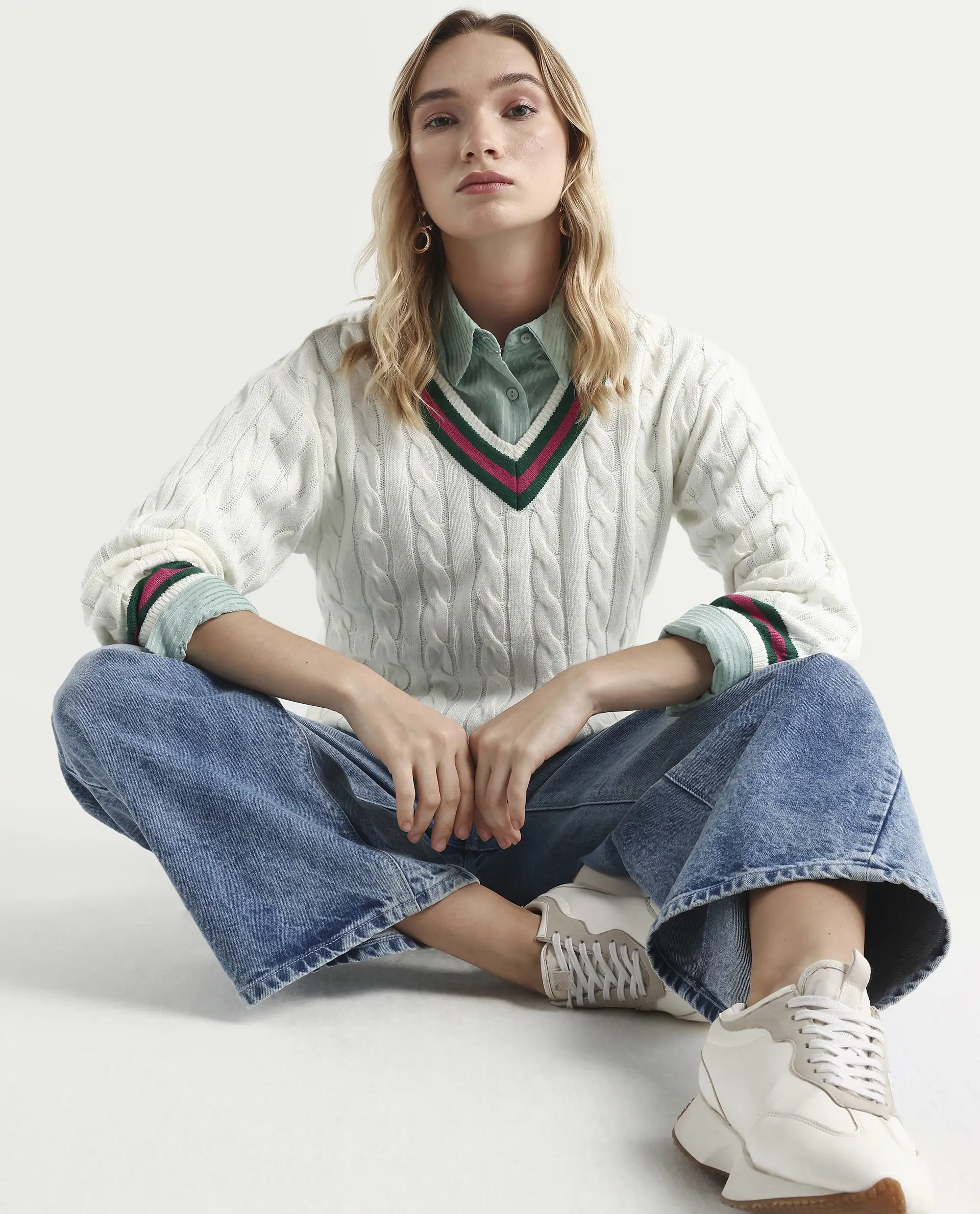 Rareism Women's Simaya Off White Acrylic V-Neck Plain Regular Fit Sweater