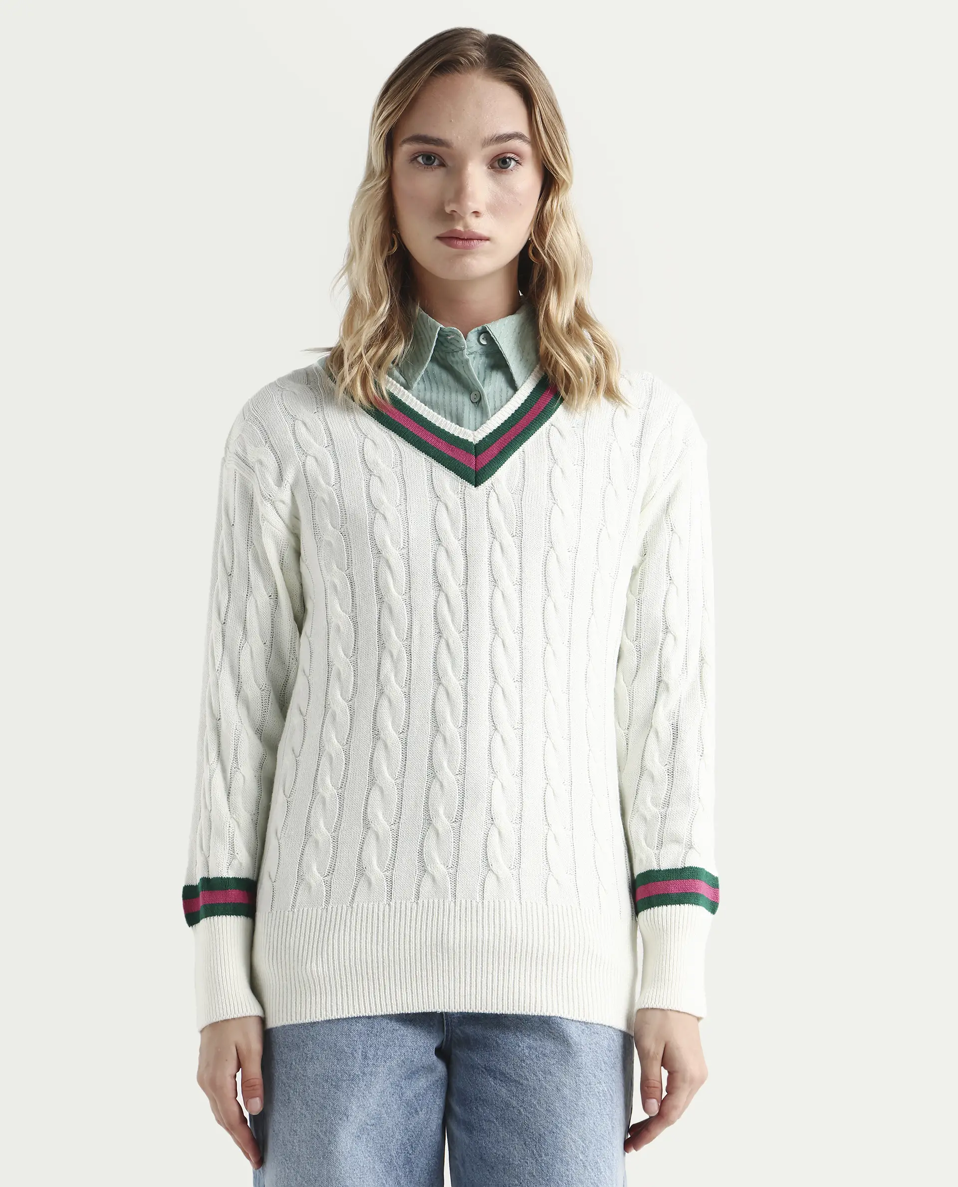 Rareism Women's Simaya Off White Acrylic V-Neck Plain Regular Fit Sweater - Image 4