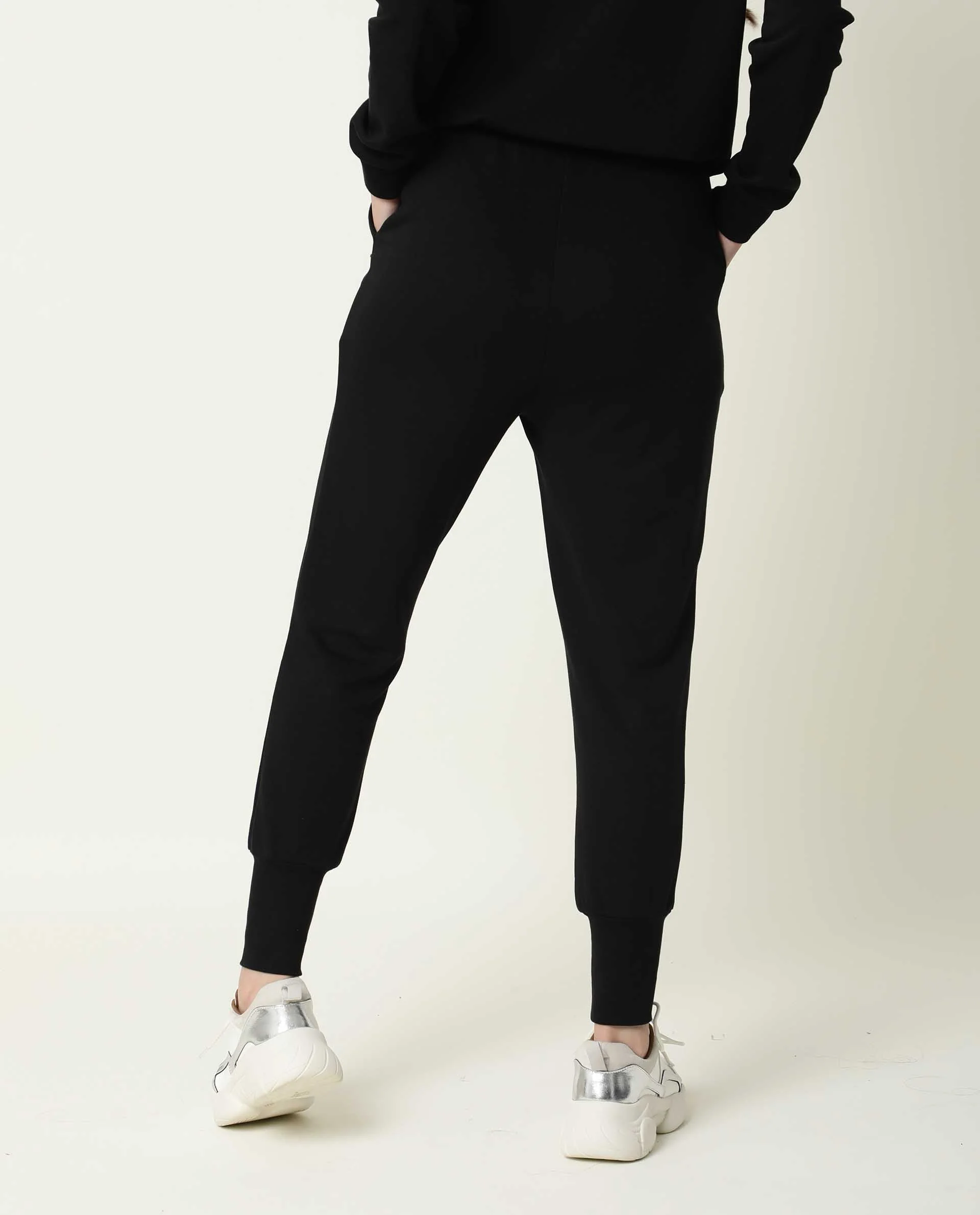 Rareism Women's Simp-1 Black Polyester Blend Plain Ankle Length Regular Fit Track Pant - Image 6