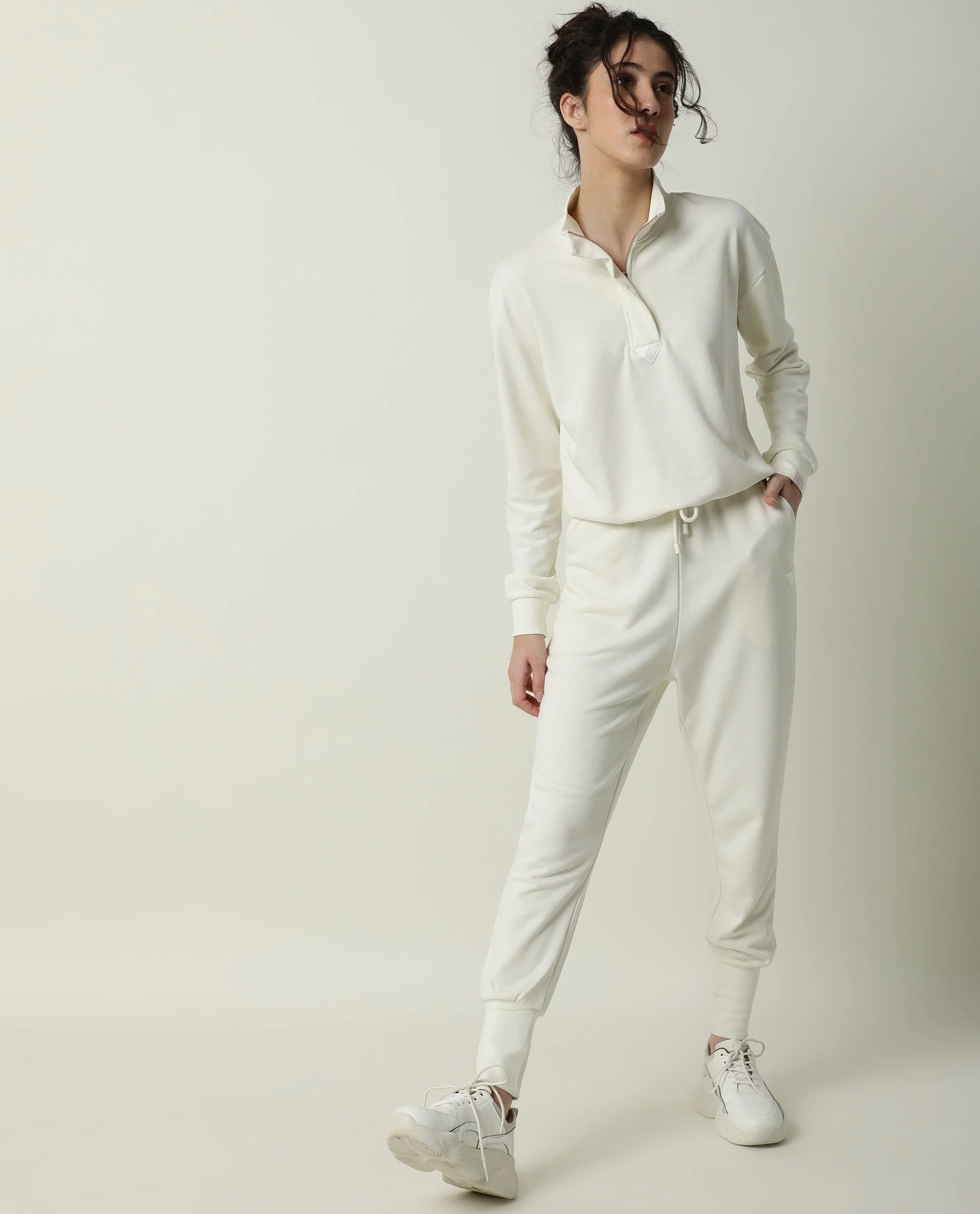 Rareism Women's Simp-1 Offwhite Polyester Blend Plain Ankle Length Tailored Track Pant - Image 10