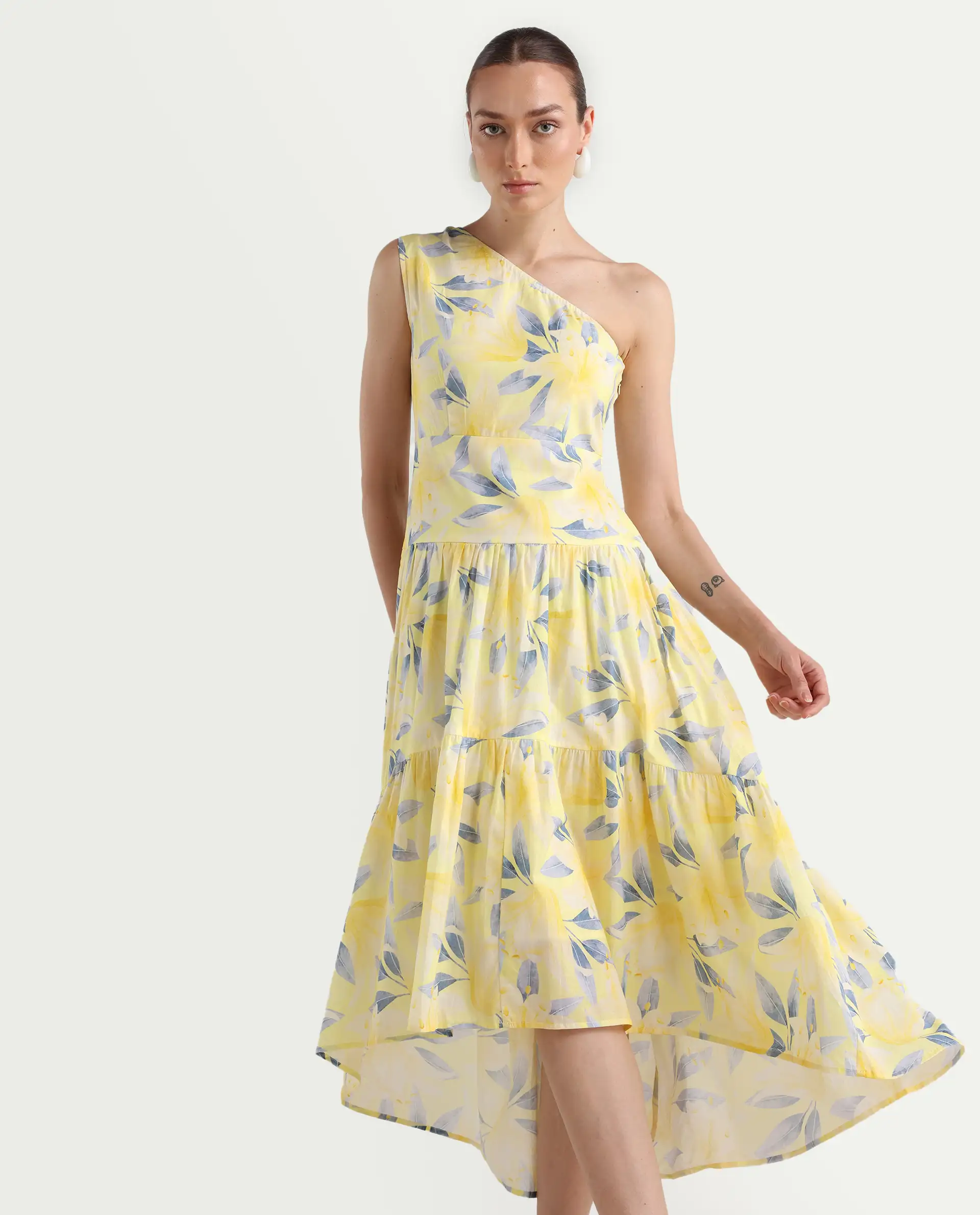 Rareism Women's Simplet Multi Cotton One Shoulder Floral Print One Shoulder Midi Fit And Flare Dress - Image 3