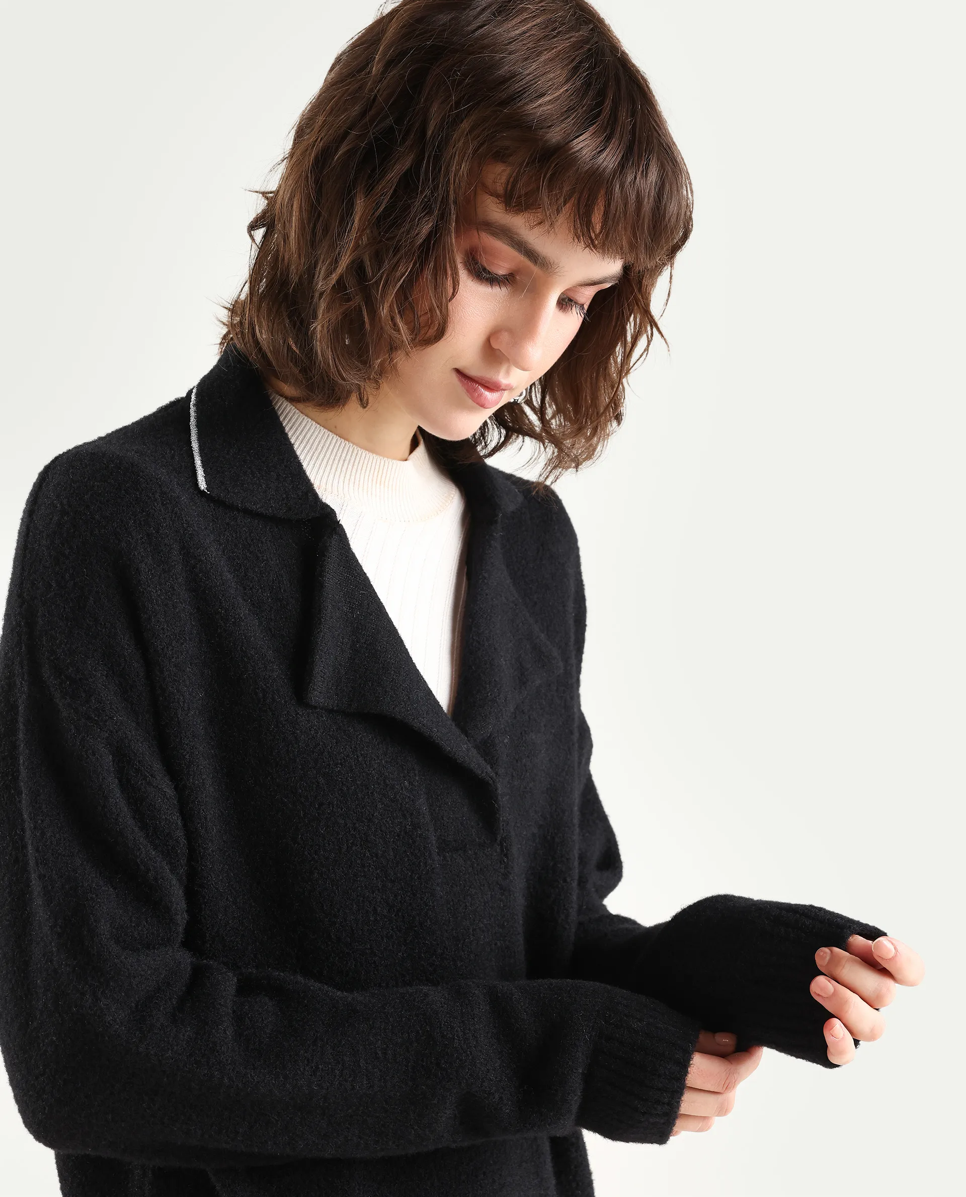 Rareism Women's Sirnako Black Acrylic Spread Collar Relaxed Fit Plain Sweater - Image 4