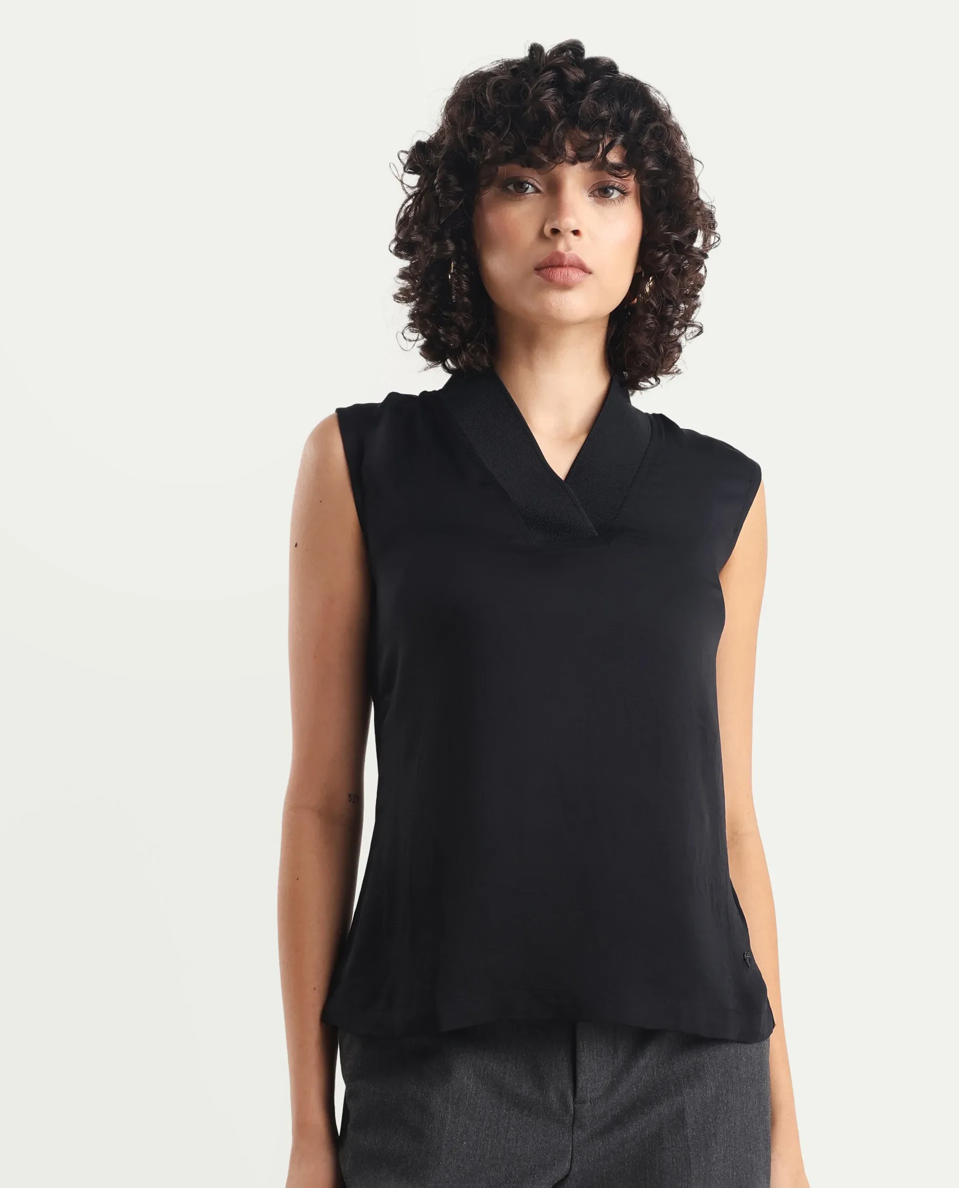 Rareism Women's Siyar Black Satin V-Neck Plain Sleeveless Regular Fit Top - Image 4