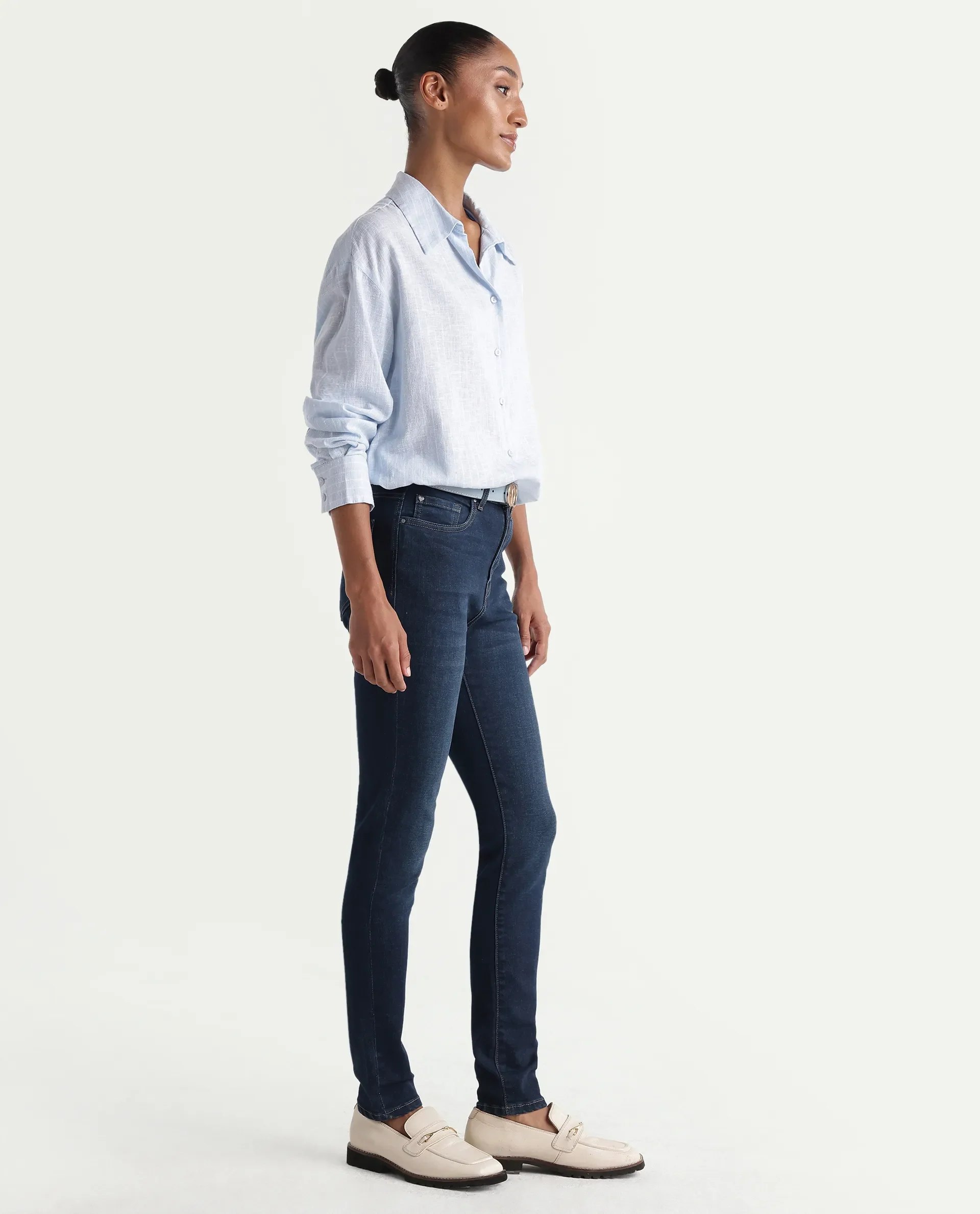 Rareism Women's Skenyom Blue Cotton Blend Skinny Fit Plain Jeans - Image 6