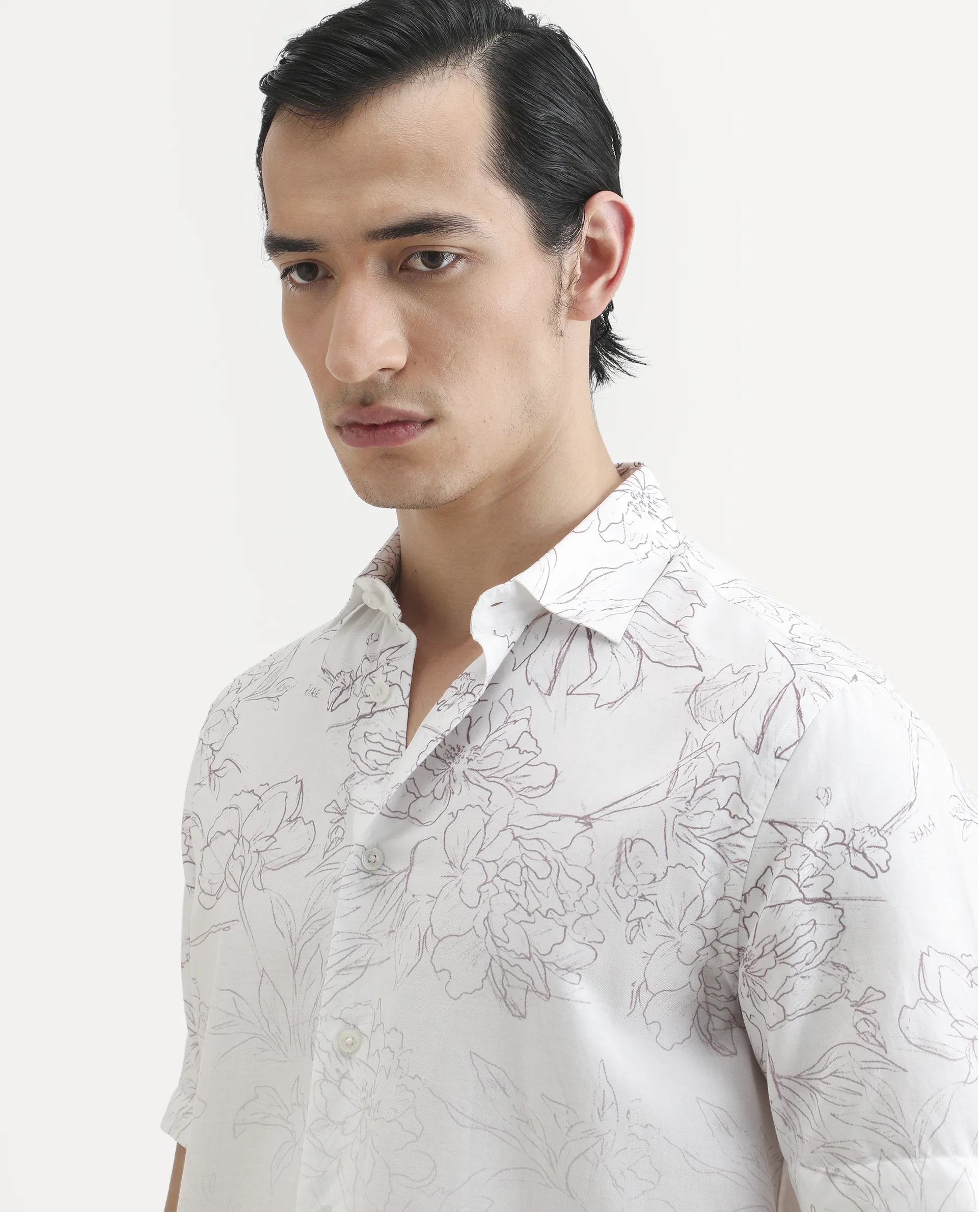 Rare Rabbit Men's Skew White Cotton Blend Floral Print Regular Fit Half Sleeve Collared Shirt - Image 4