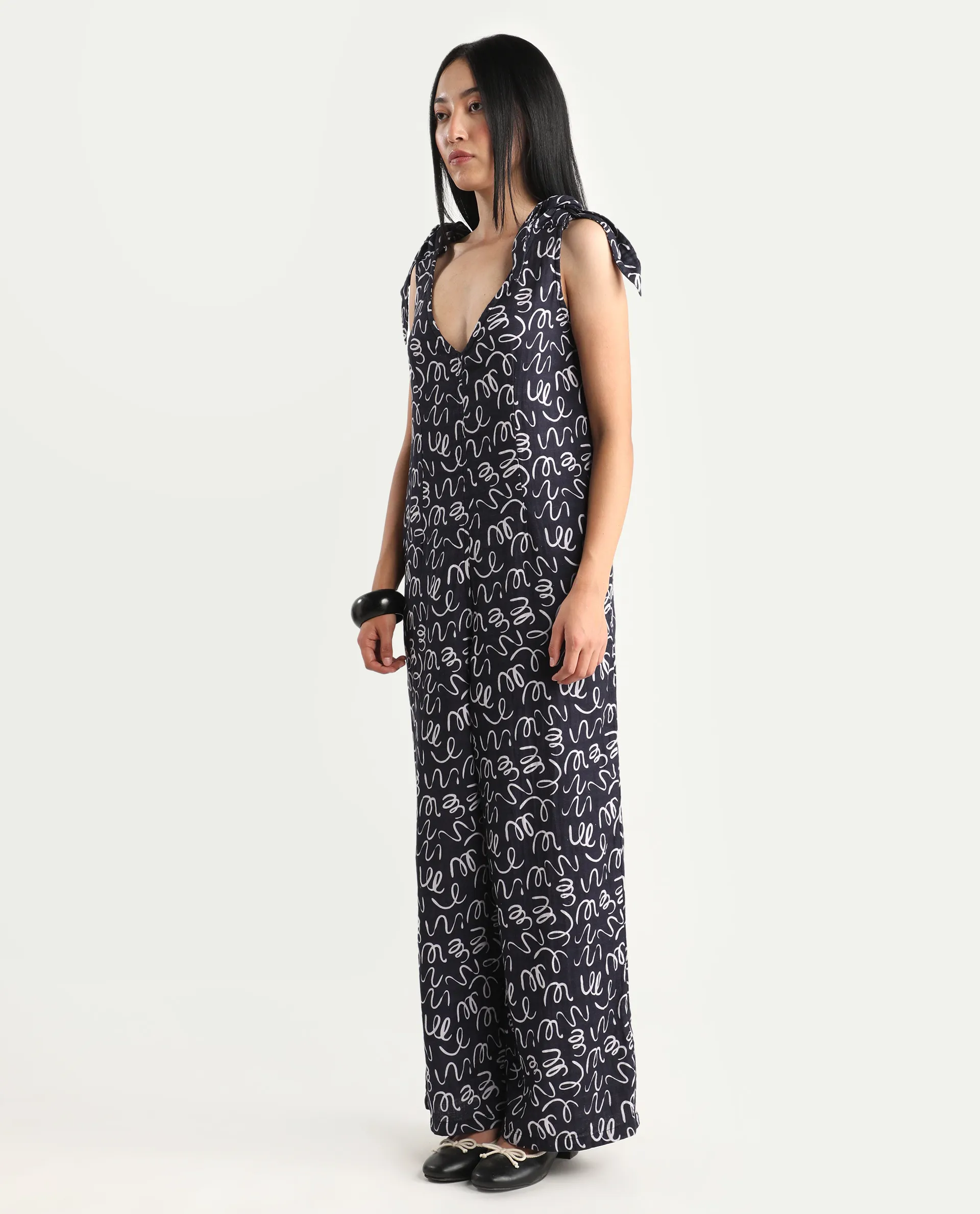 Rareism Women's Skoda Black Cotton V-Neck Abstract Print Shoulder Strap Ankle Length Tailored Jumpsuit - Image 5