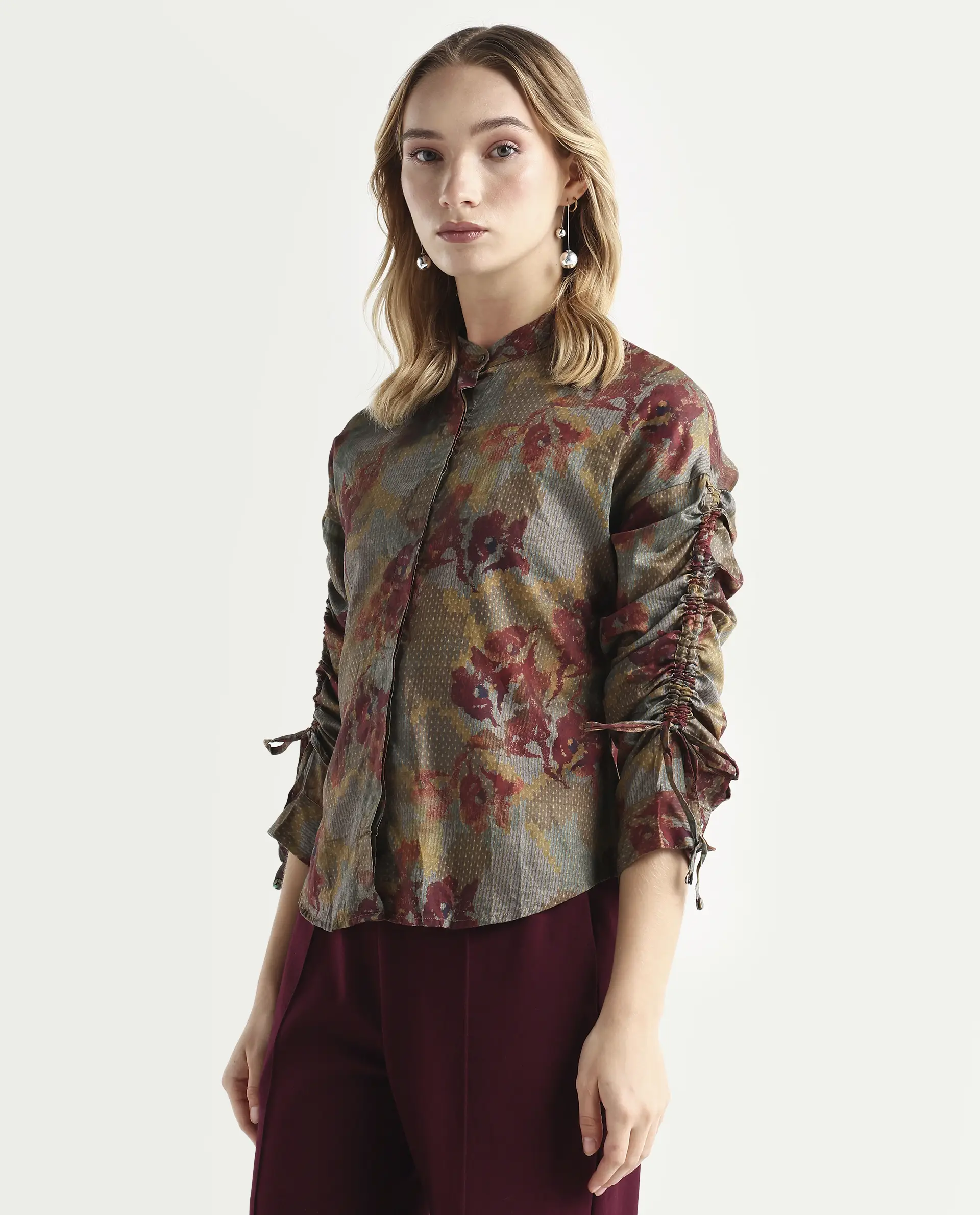 Rareism Women's Skyla Olive Cotton Mandarin Collar Floral Print Regular Fit Top - Image 6