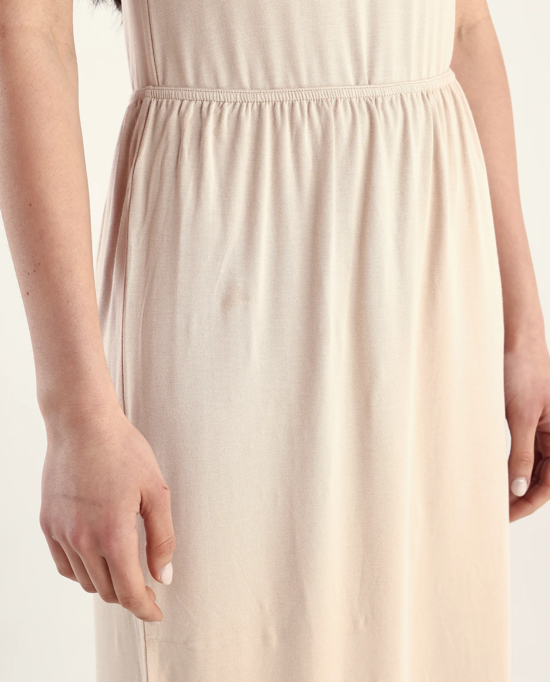 Rareism Women's Slippyaa Beige Shoulder Strap Plain Shoulder Strap Knee Length Straight Fit Inner Wear - Image 4