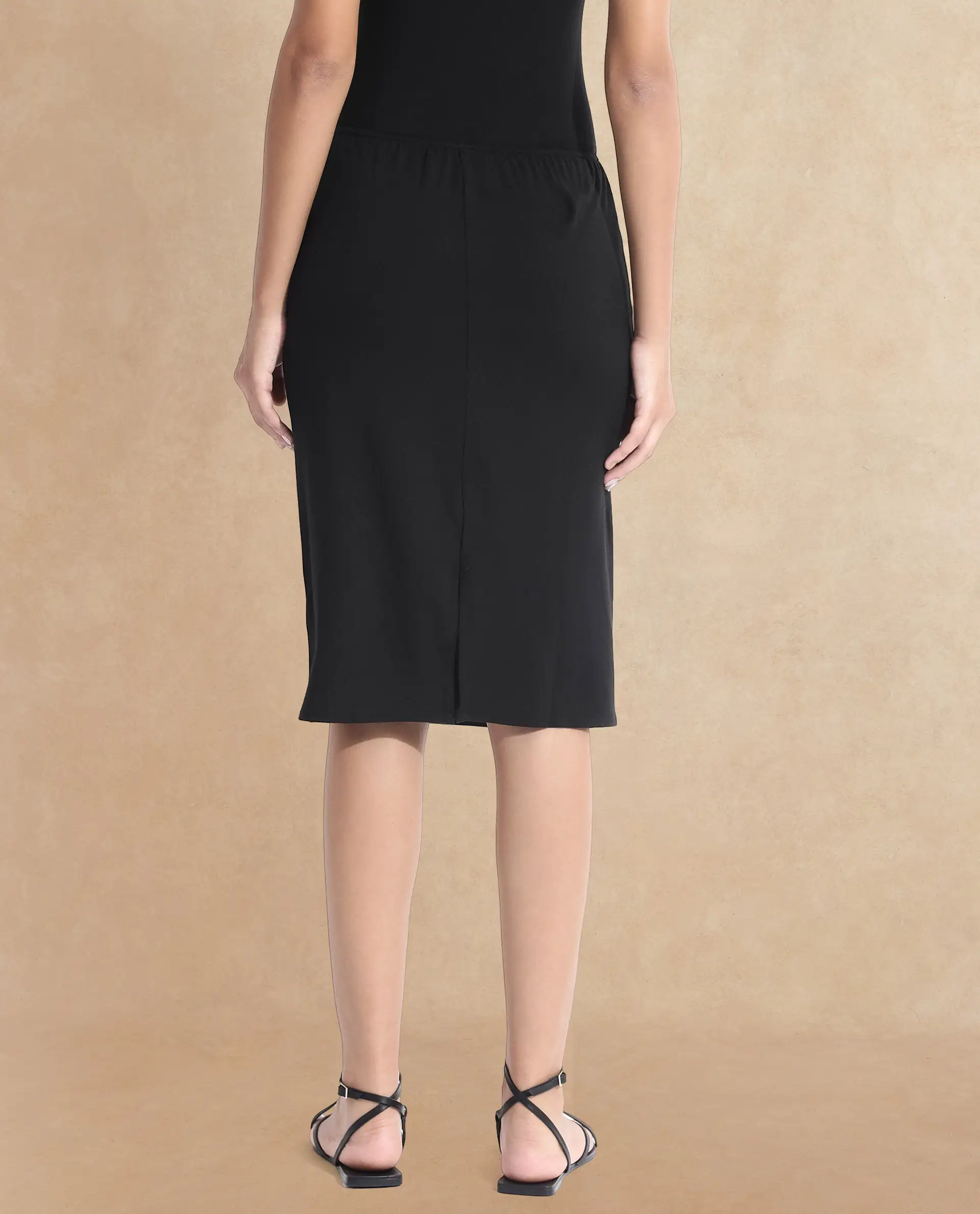 Rareism Women's Slippyaa Black Shoulder Strap Plain Shoulder Strap Knee Length Straight Fit Inner Wear - Image 8